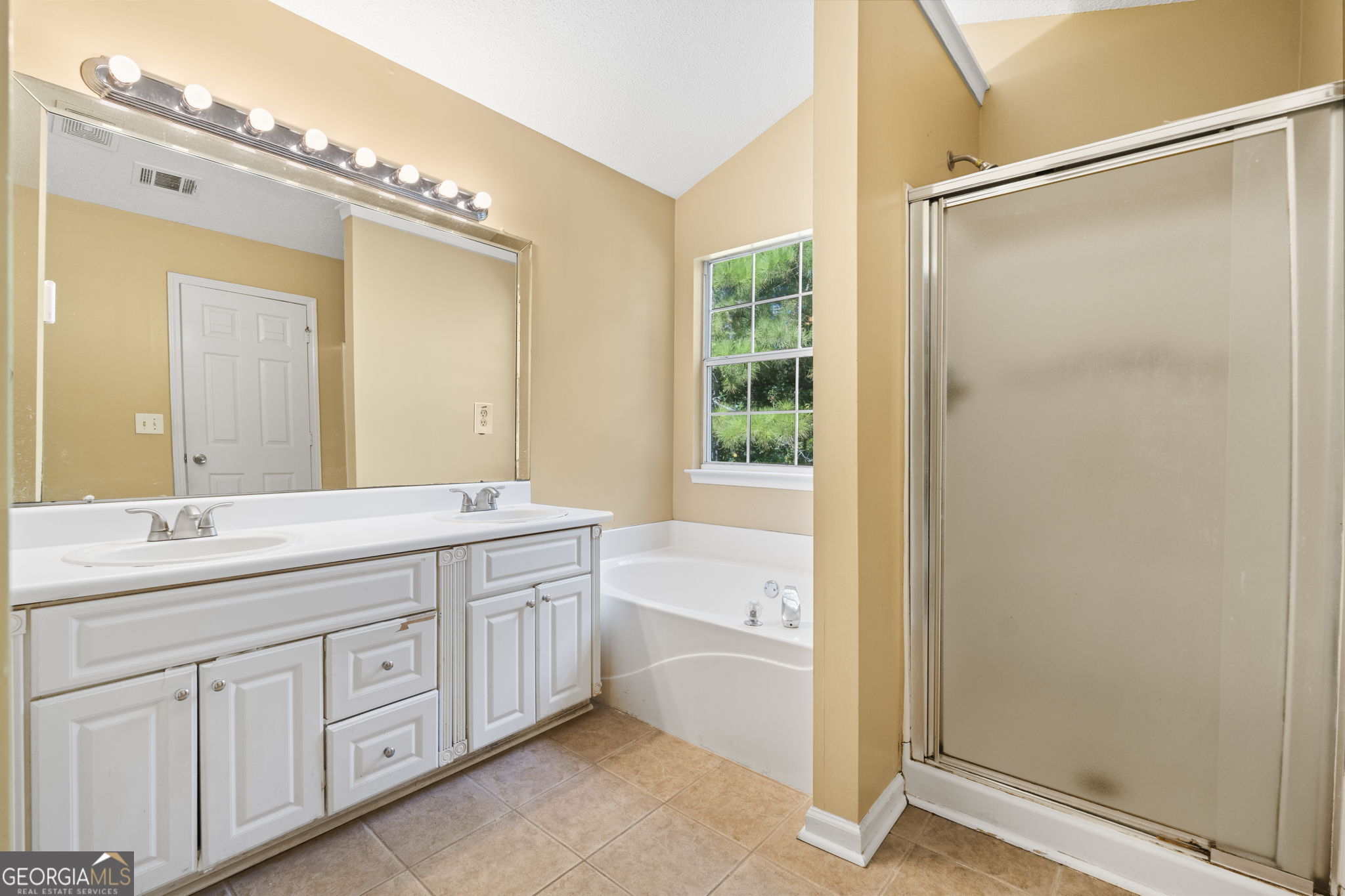 6880 Silver Maple Drive Property Photo 17