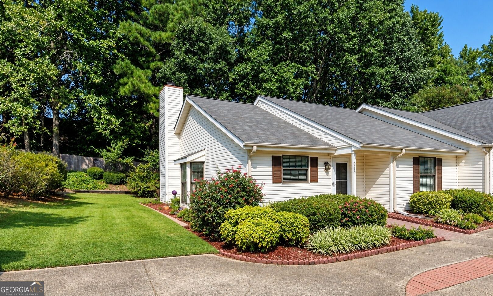 5189 Village Green Way Property Photo 1