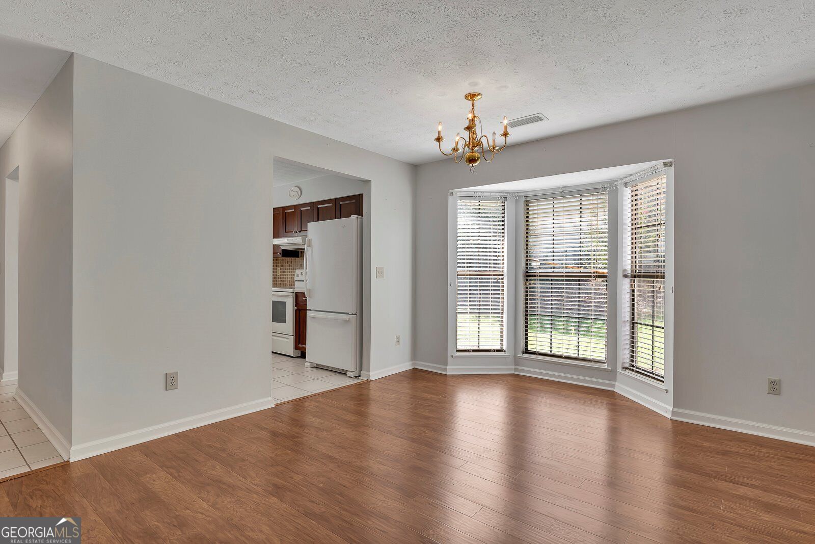 5189 Village Green Way Property Photo 7