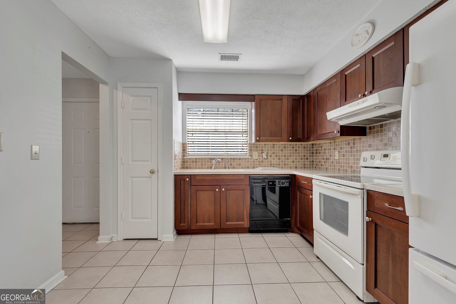 5189 Village Green Way Property Photo 9