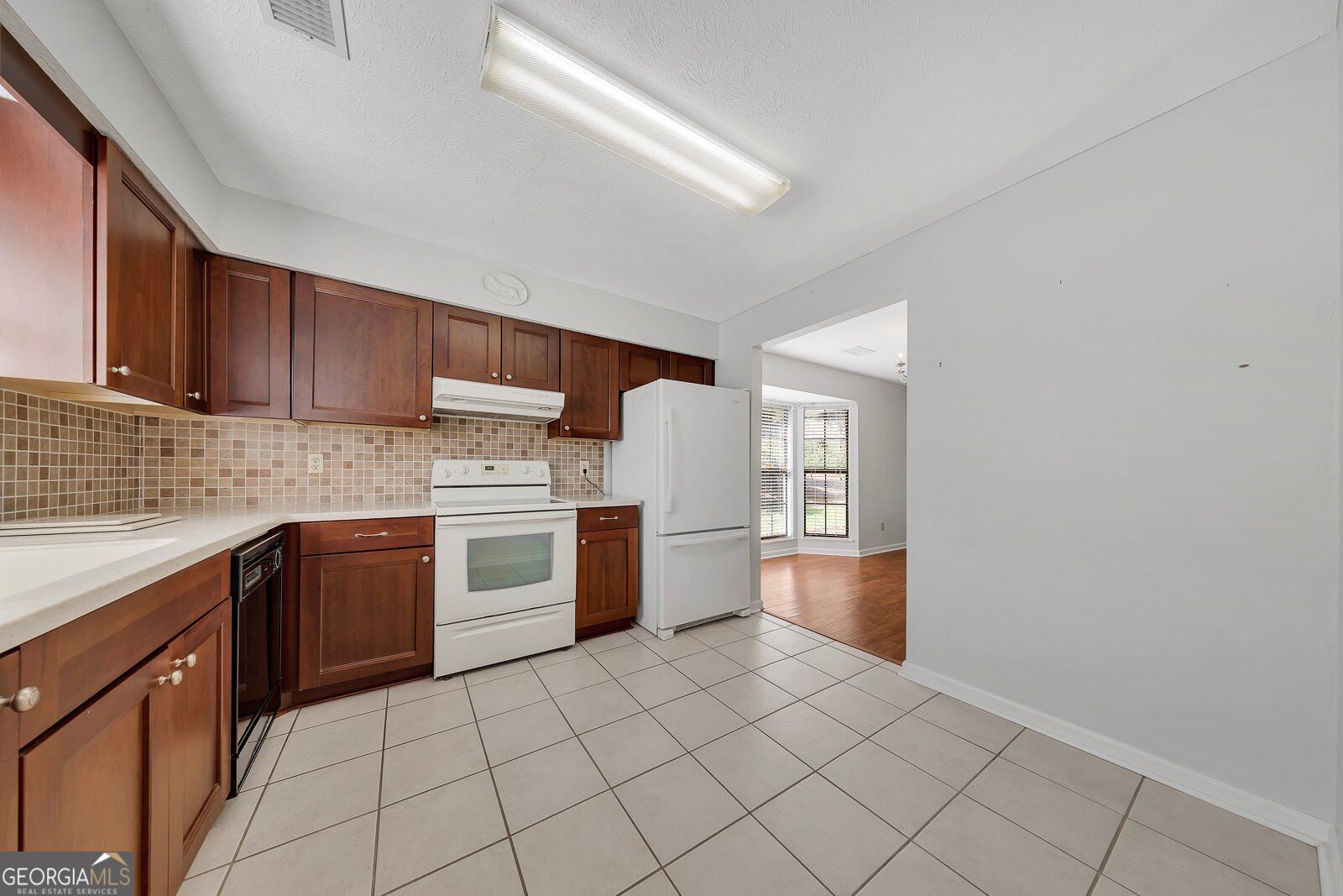 5189 Village Green Way Property Photo 10