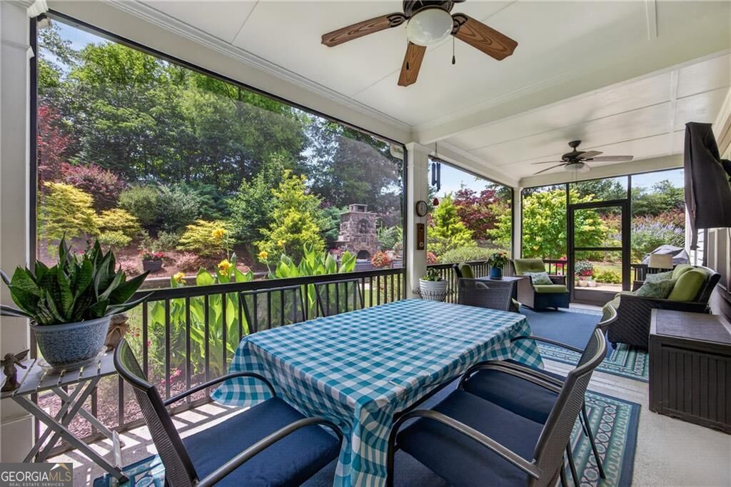 138 Madison Street Property Photo 4