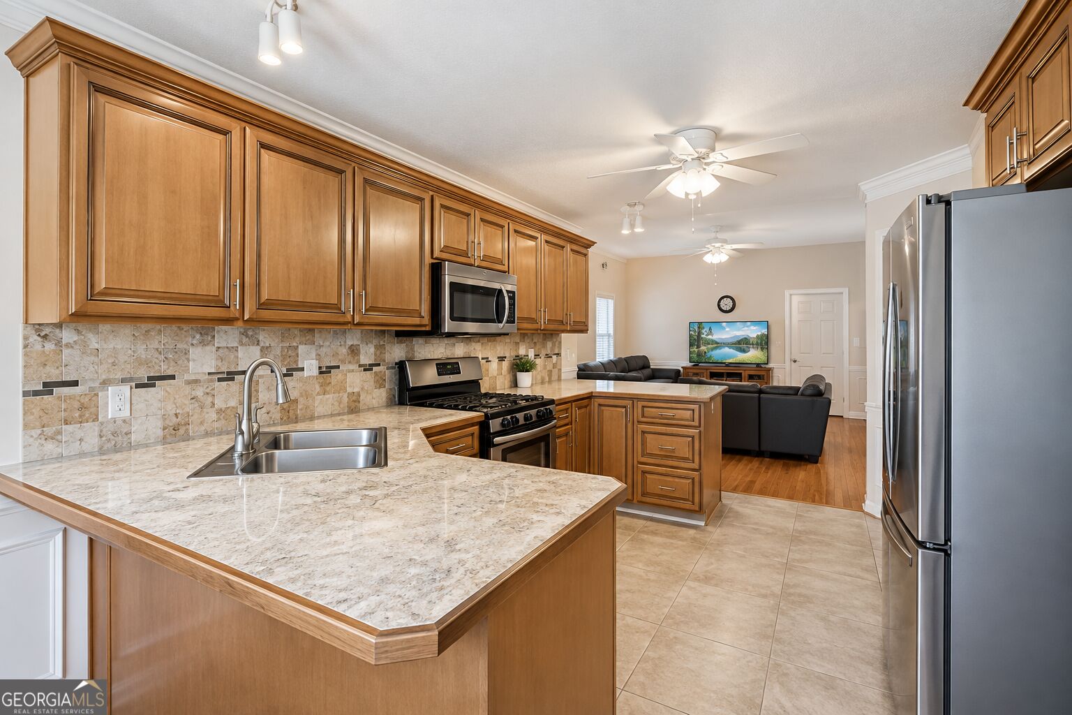 740 Pebble Boulevard Property Photo 4
