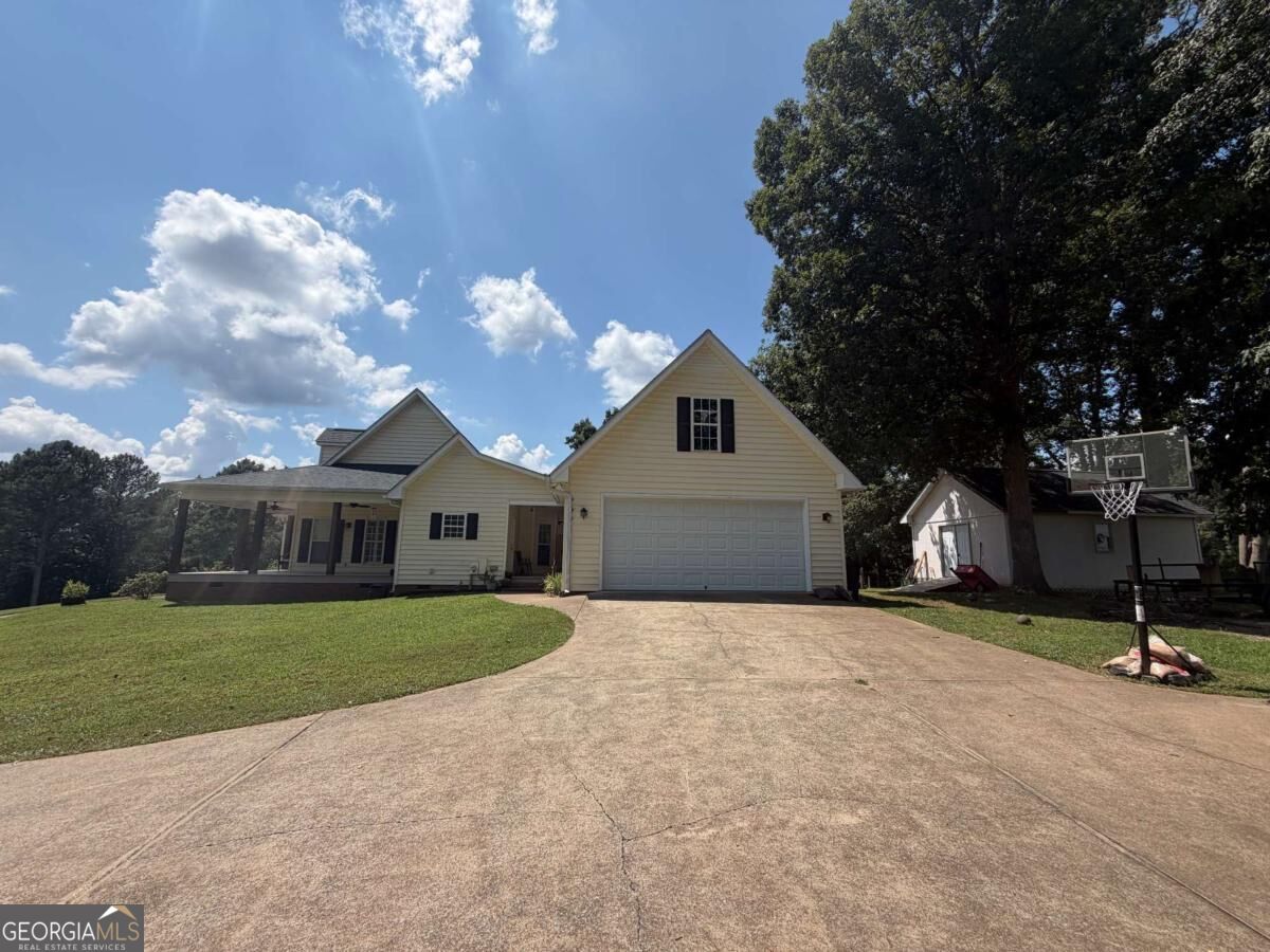 107 Pine Ridge Court Property Photo 2