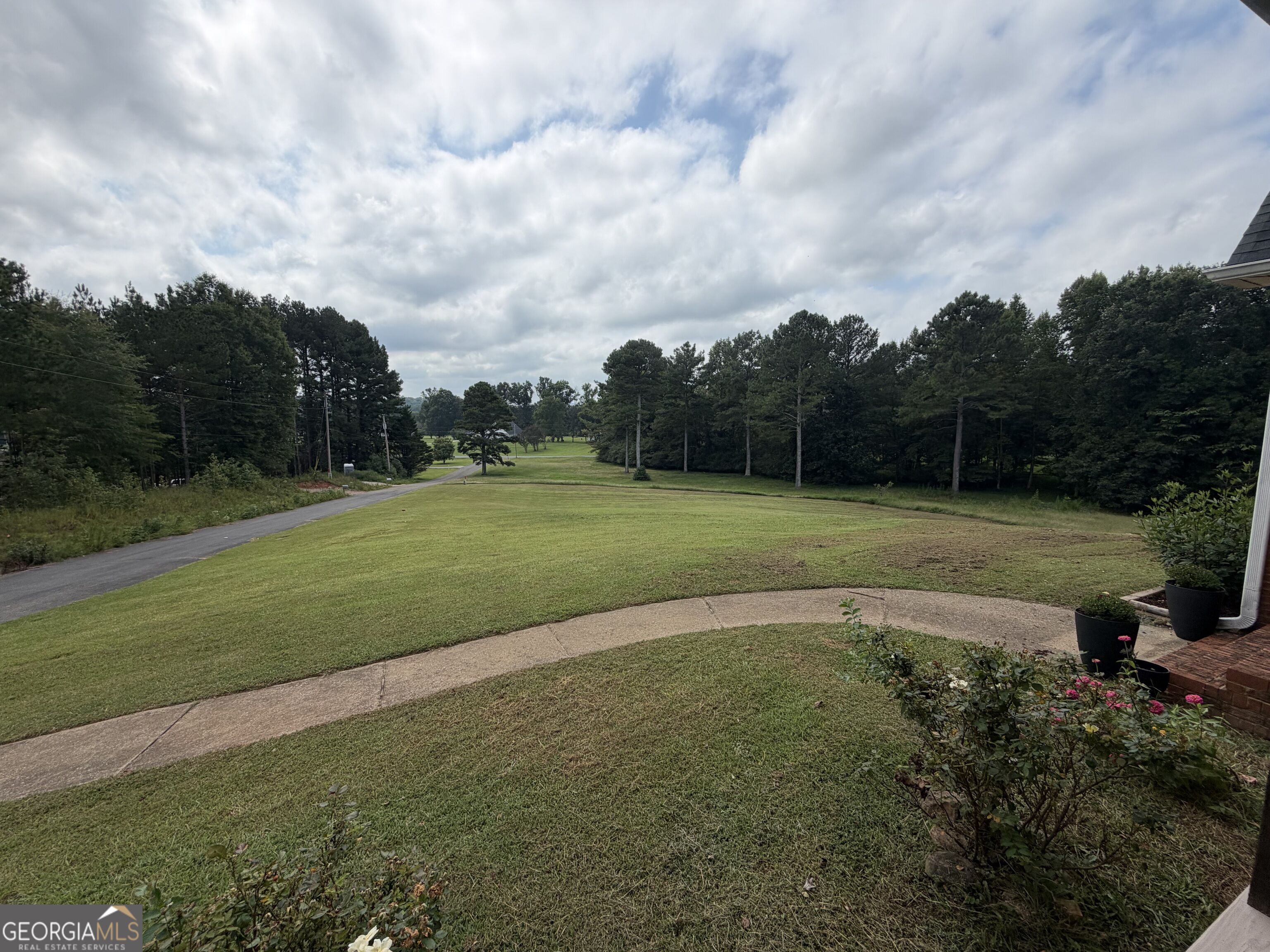 107 Pine Ridge Court Property Photo 3