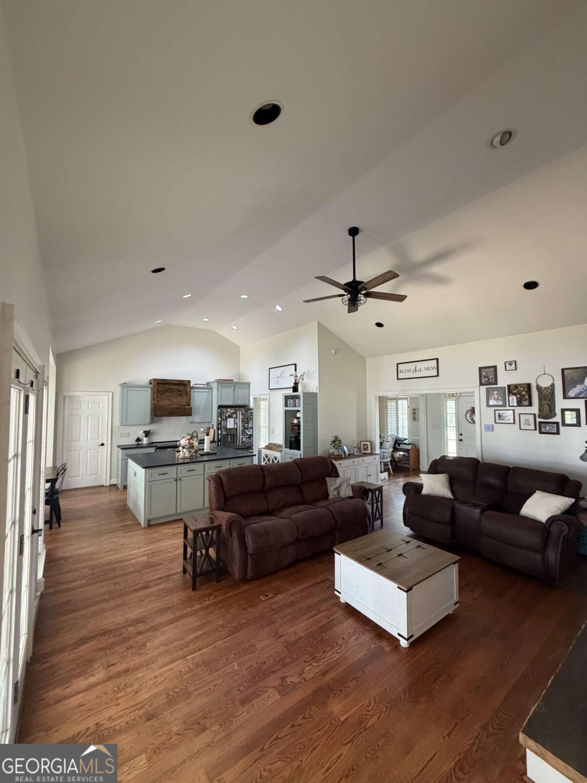 107 Pine Ridge Court Property Photo 4