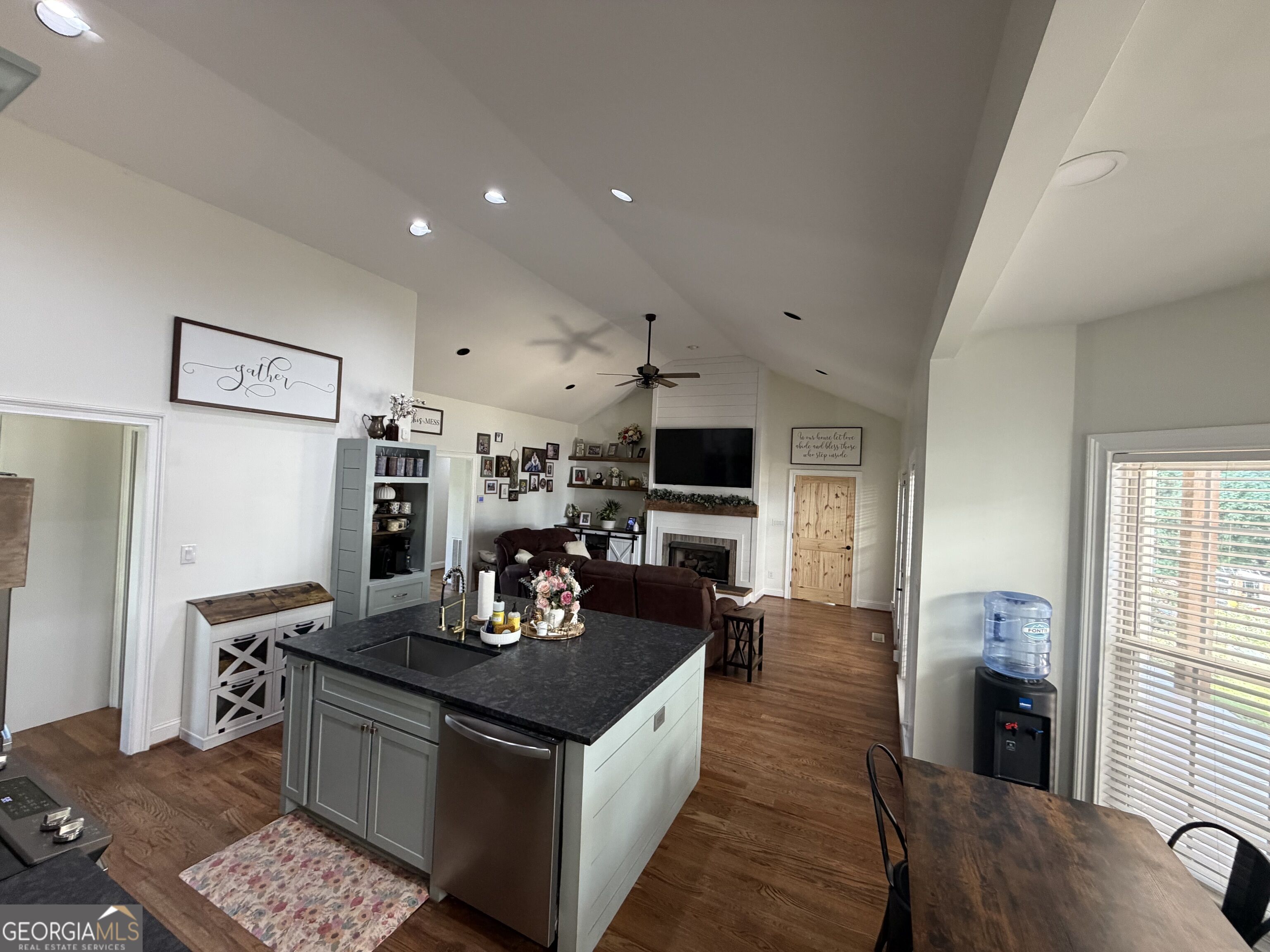 107 Pine Ridge Court Property Photo 7