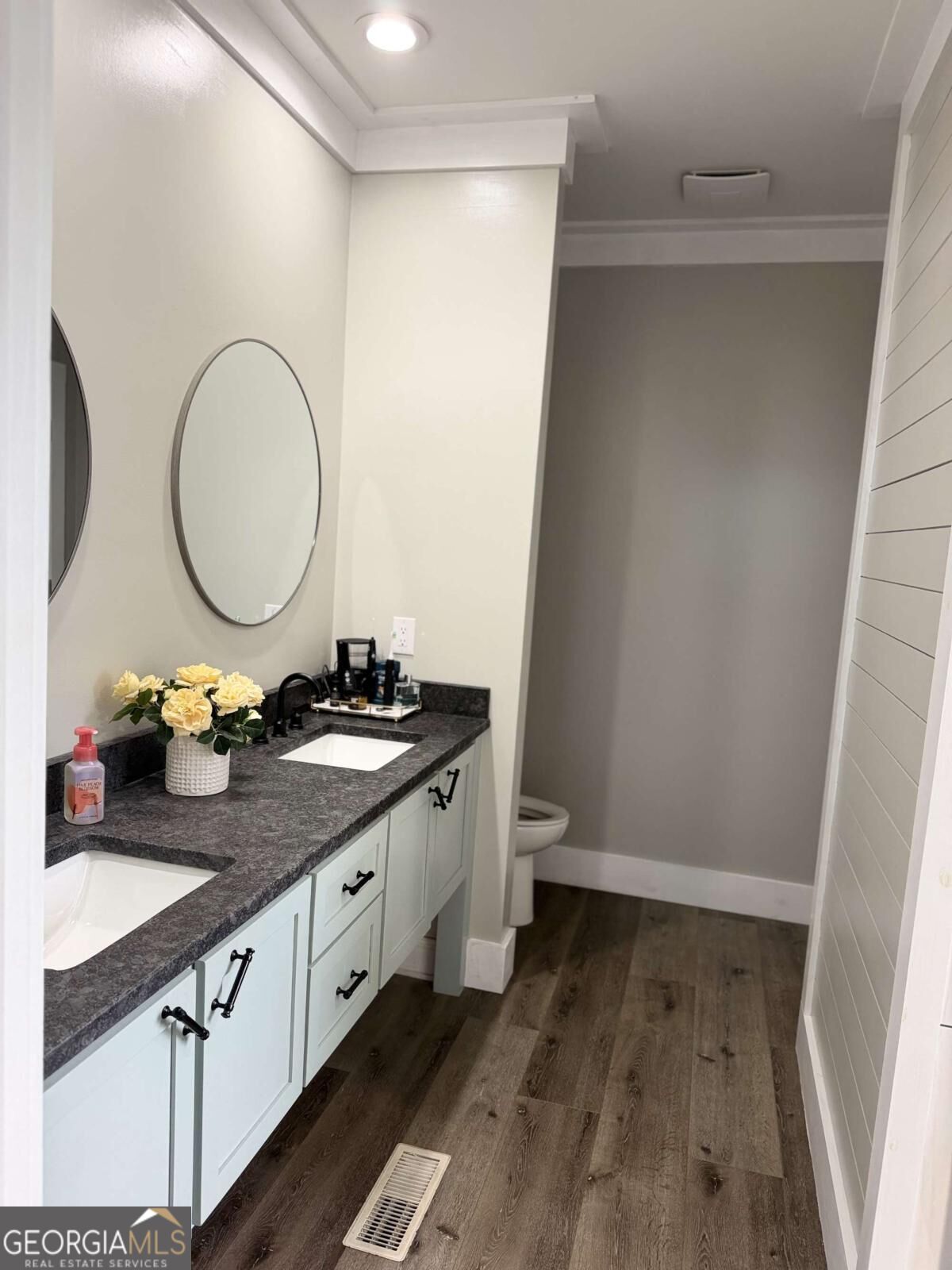 107 Pine Ridge Court Property Photo 17