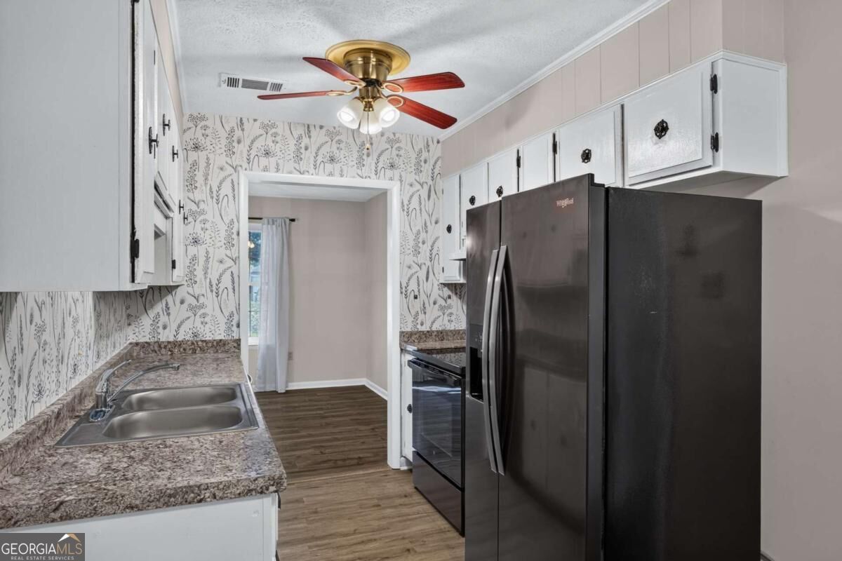 106 Greenbriar Drive Property Photo 12