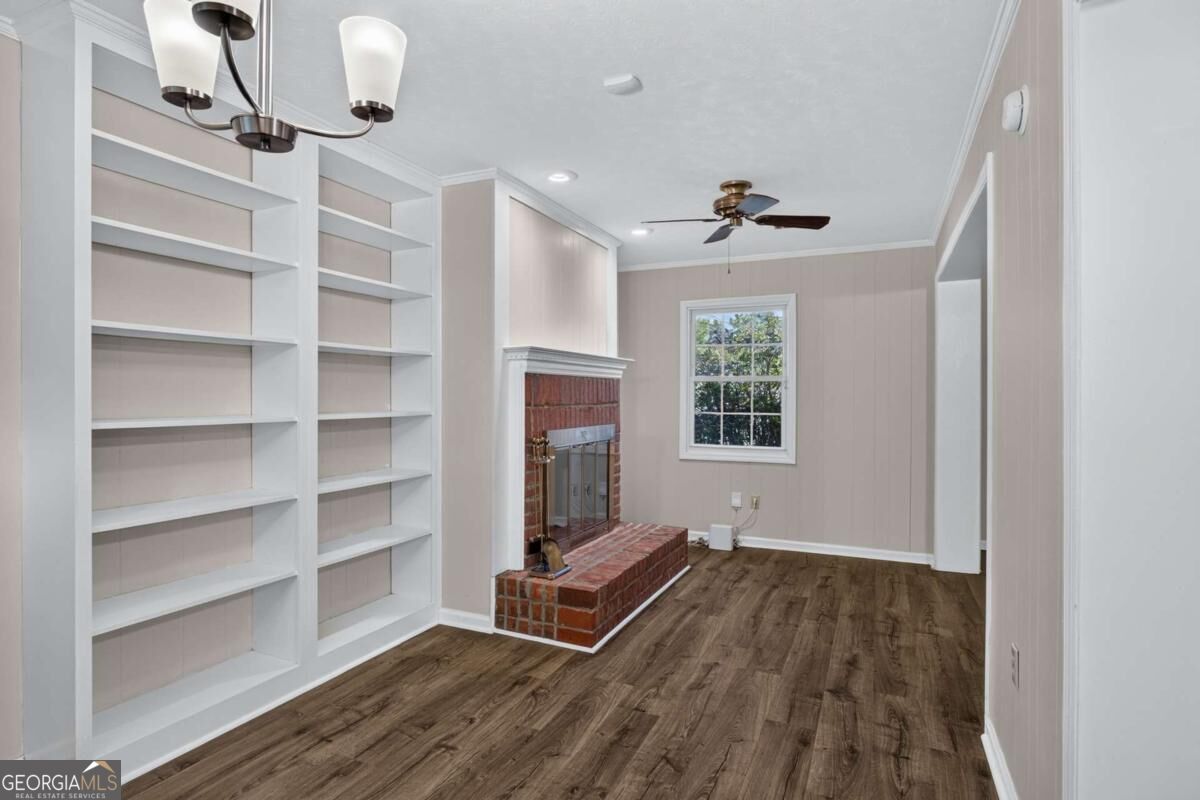 106 Greenbriar Drive Property Photo 13