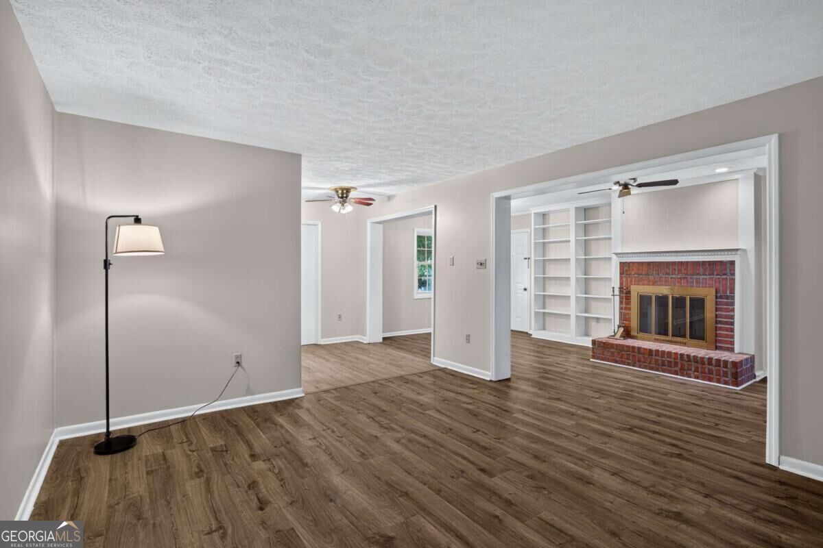 106 Greenbriar Drive Property Photo 16