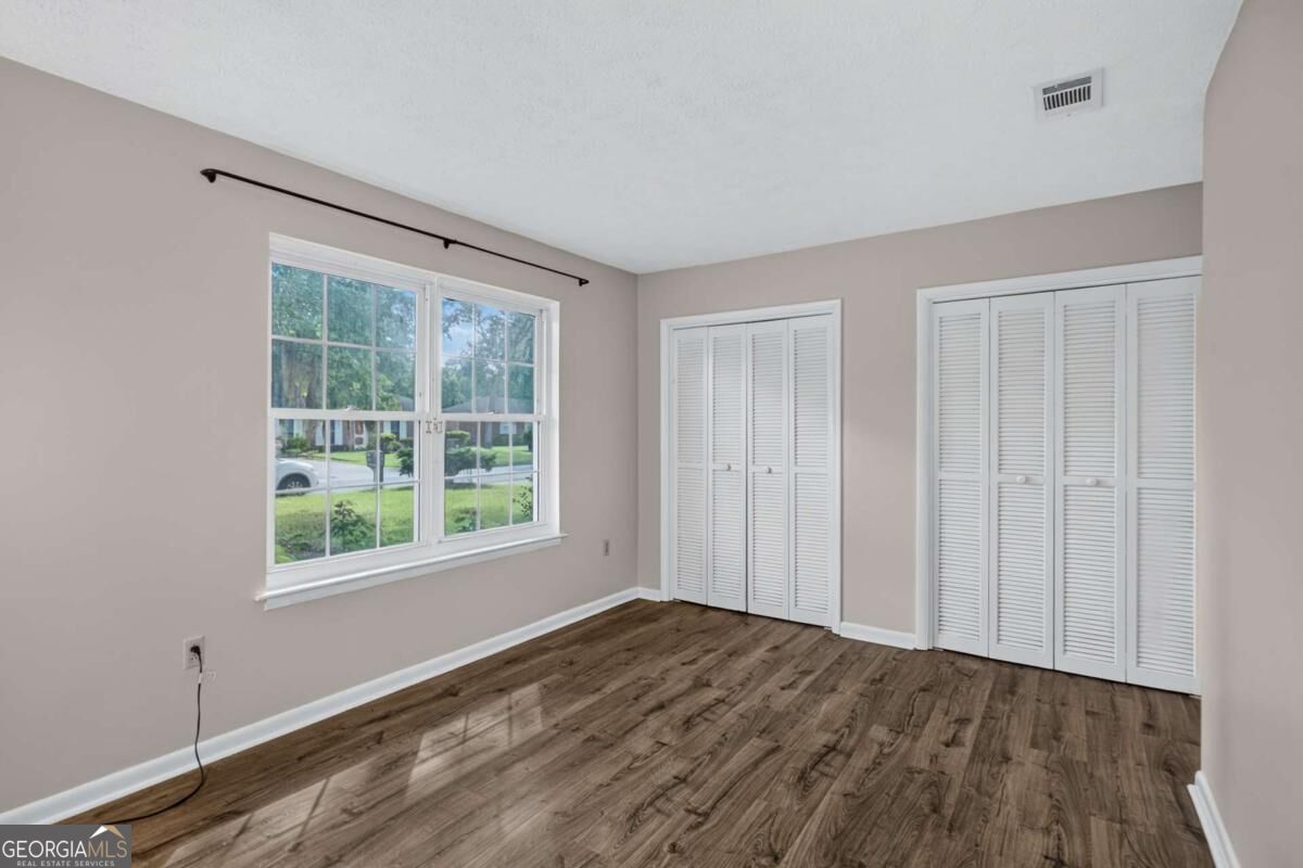 106 Greenbriar Drive Property Photo 32