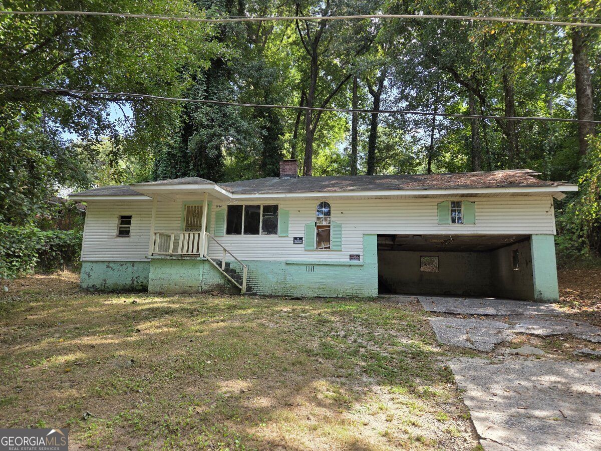 1886 Charles Place NW