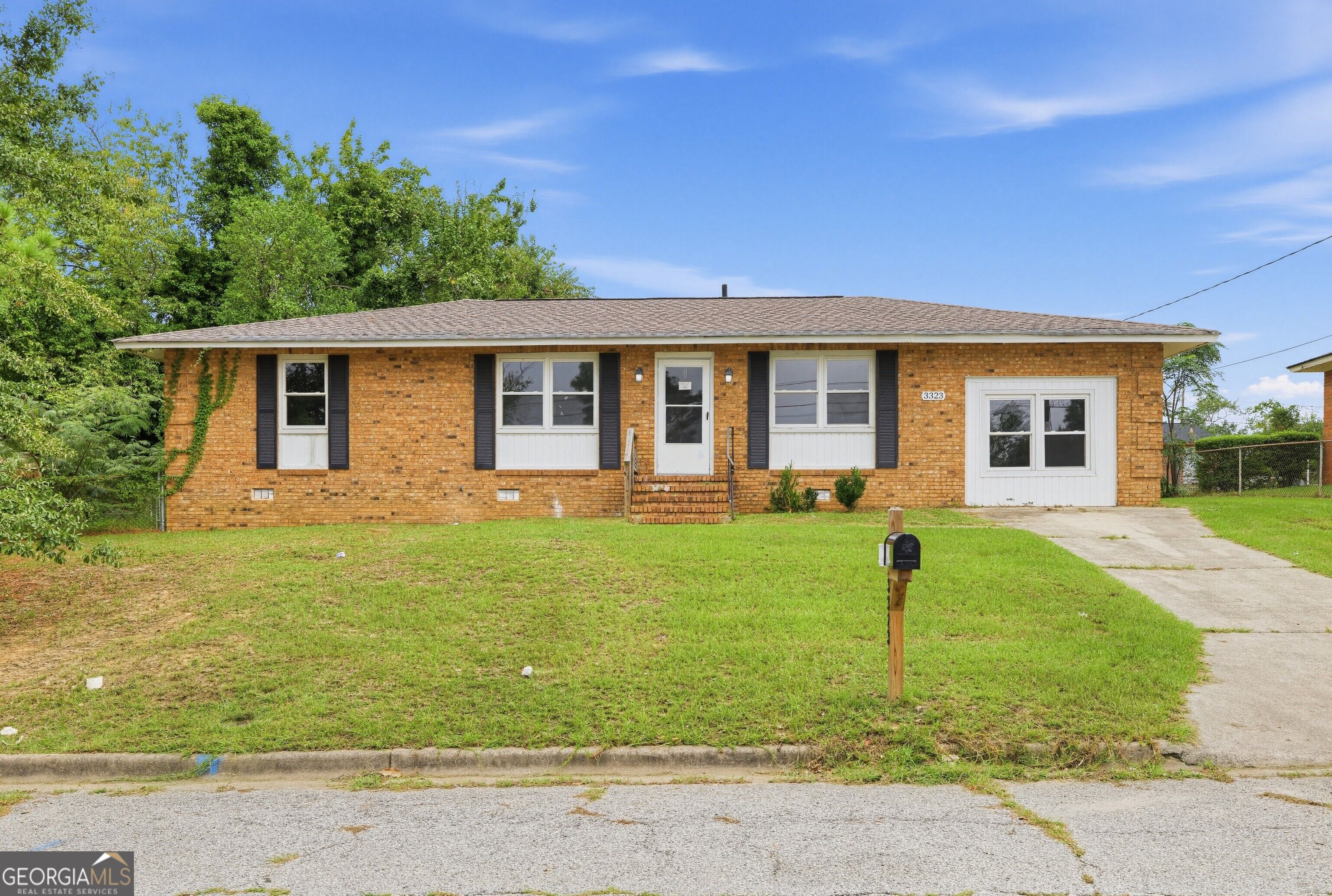 3323 Hillis Road Property Photo 1