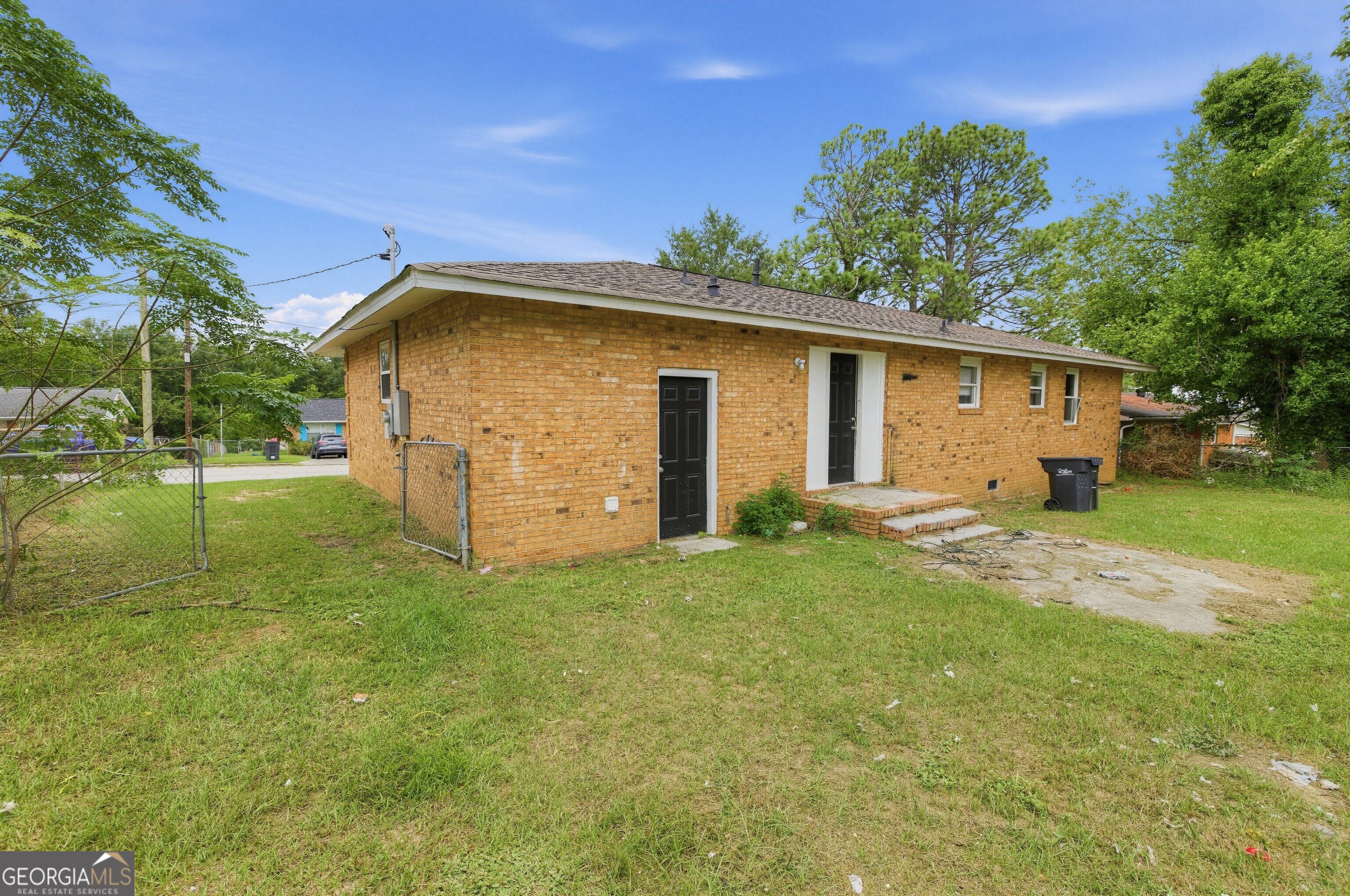 3323 Hillis Road Property Photo 5