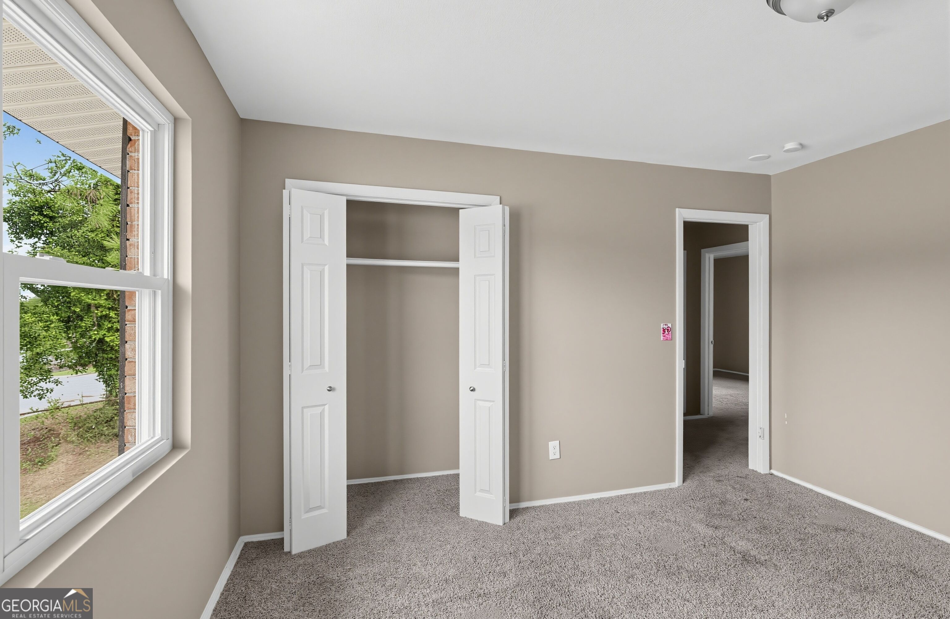 3323 Hillis Road Property Photo 12