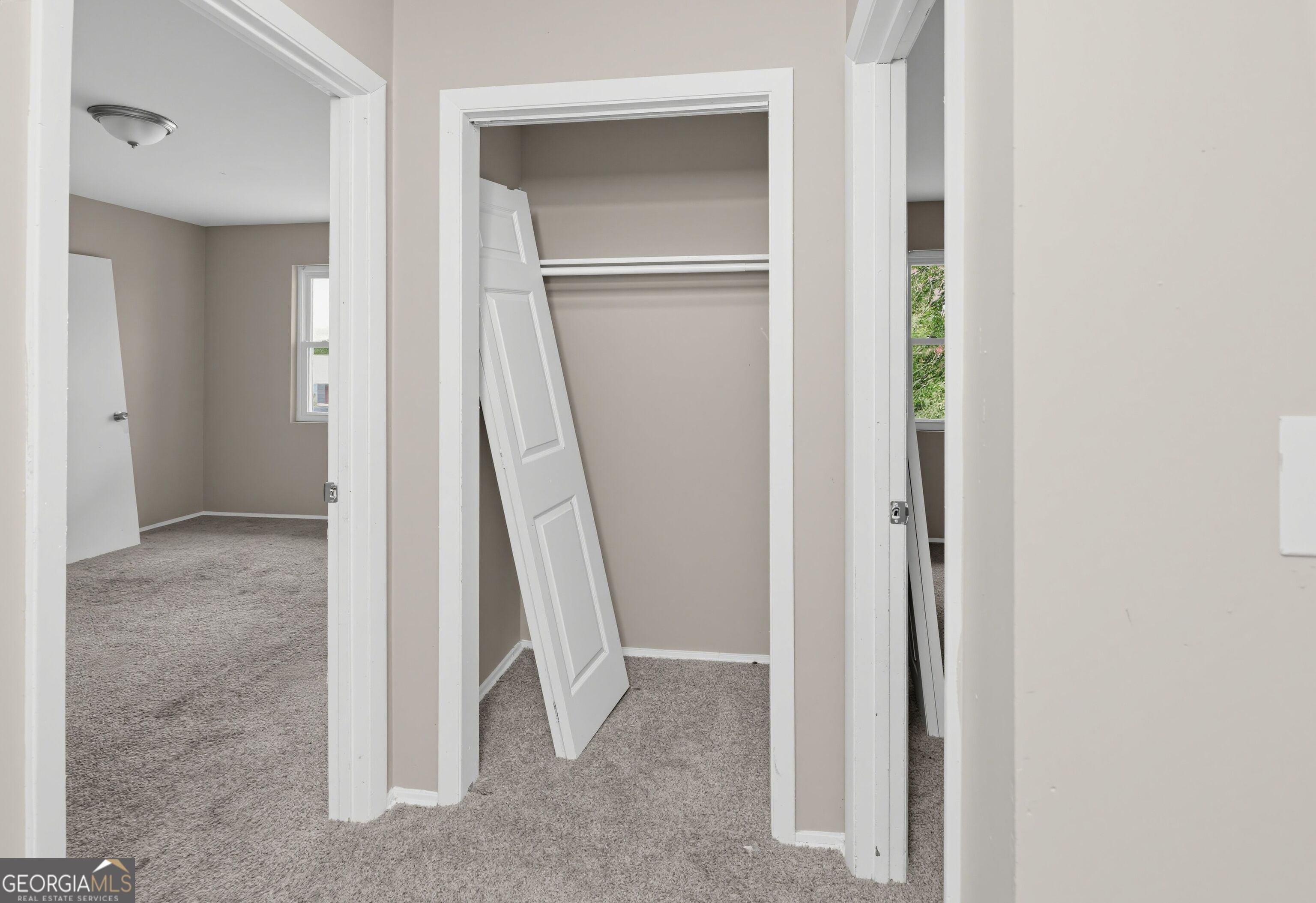 3323 Hillis Road Property Photo 18