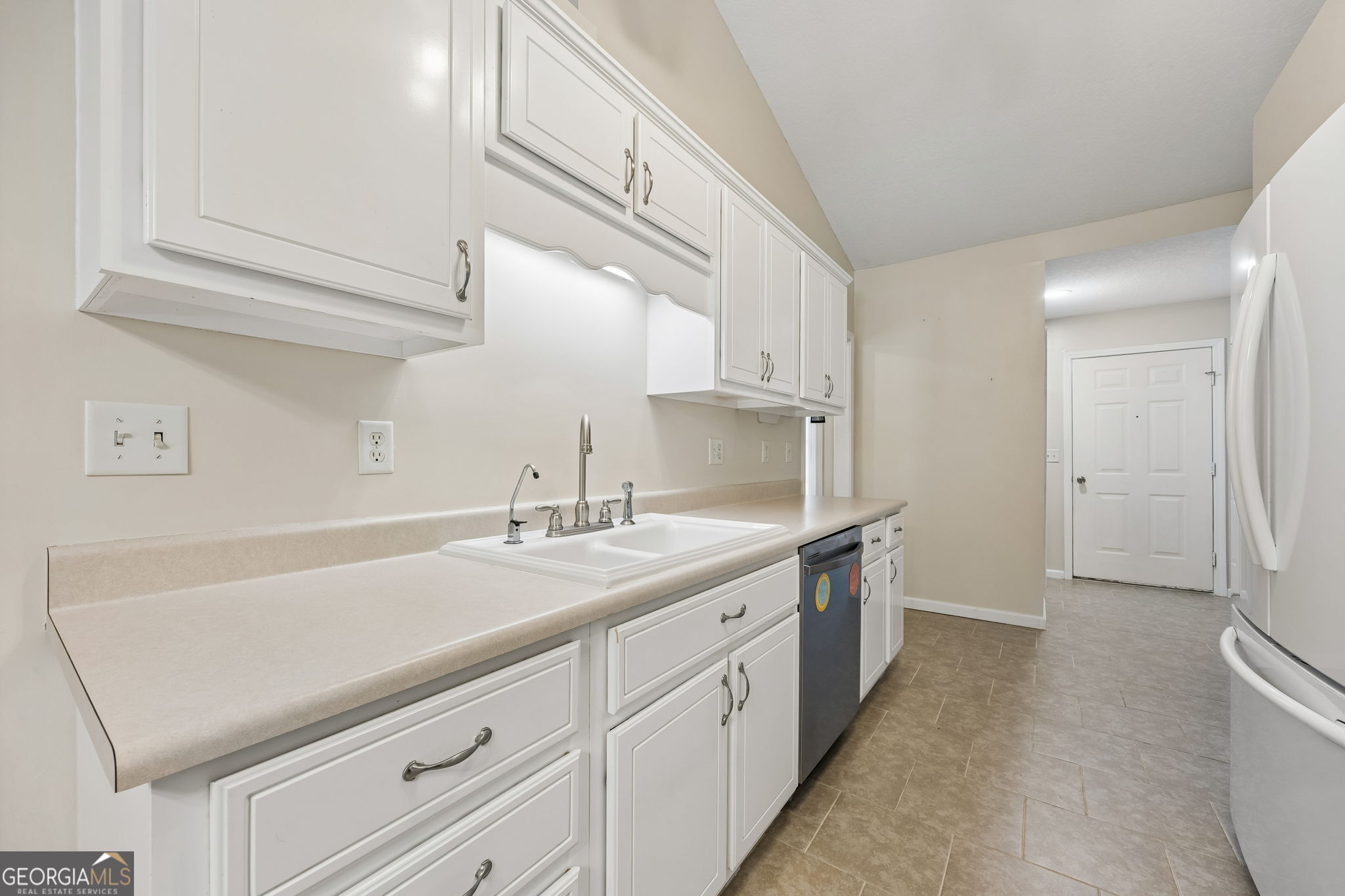 20 Lakefront Drive Property Photo 13
