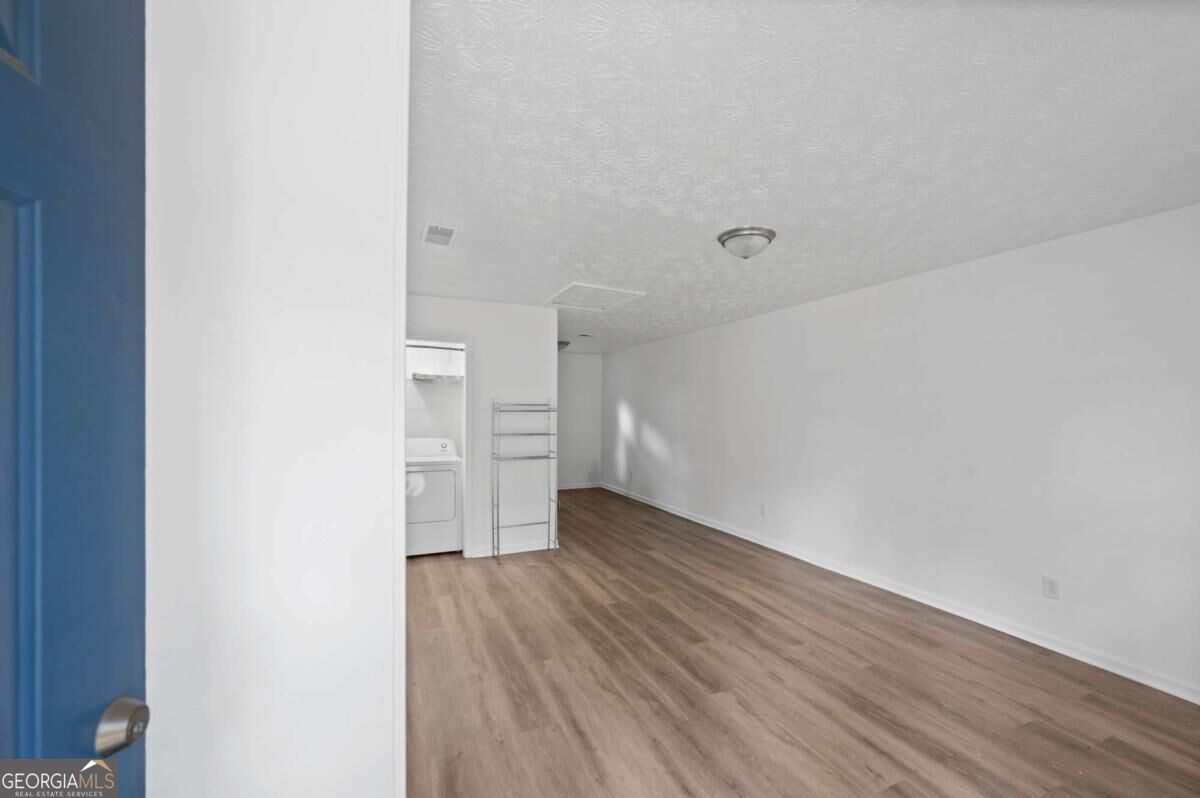 1012 Davis Street # 12 Property Photo 3