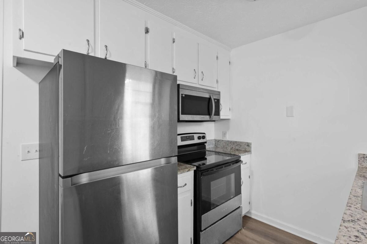 1012 Davis Street # 12 Property Photo 10