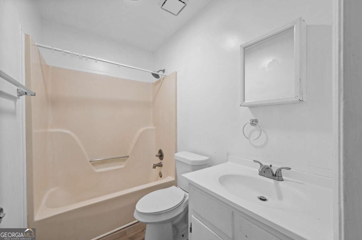 1012 Davis Street # 12 Property Photo 13