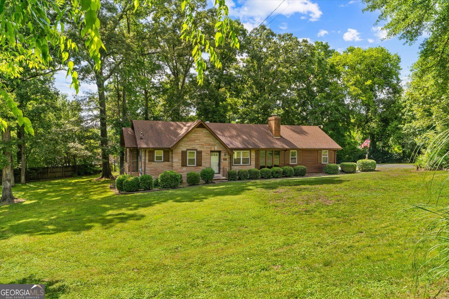 205 Mountain View Drive Property Photo 3
