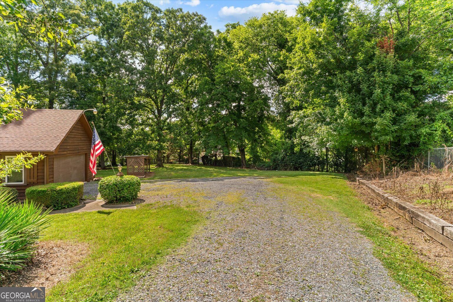 205 Mountain View Drive Property Photo 6
