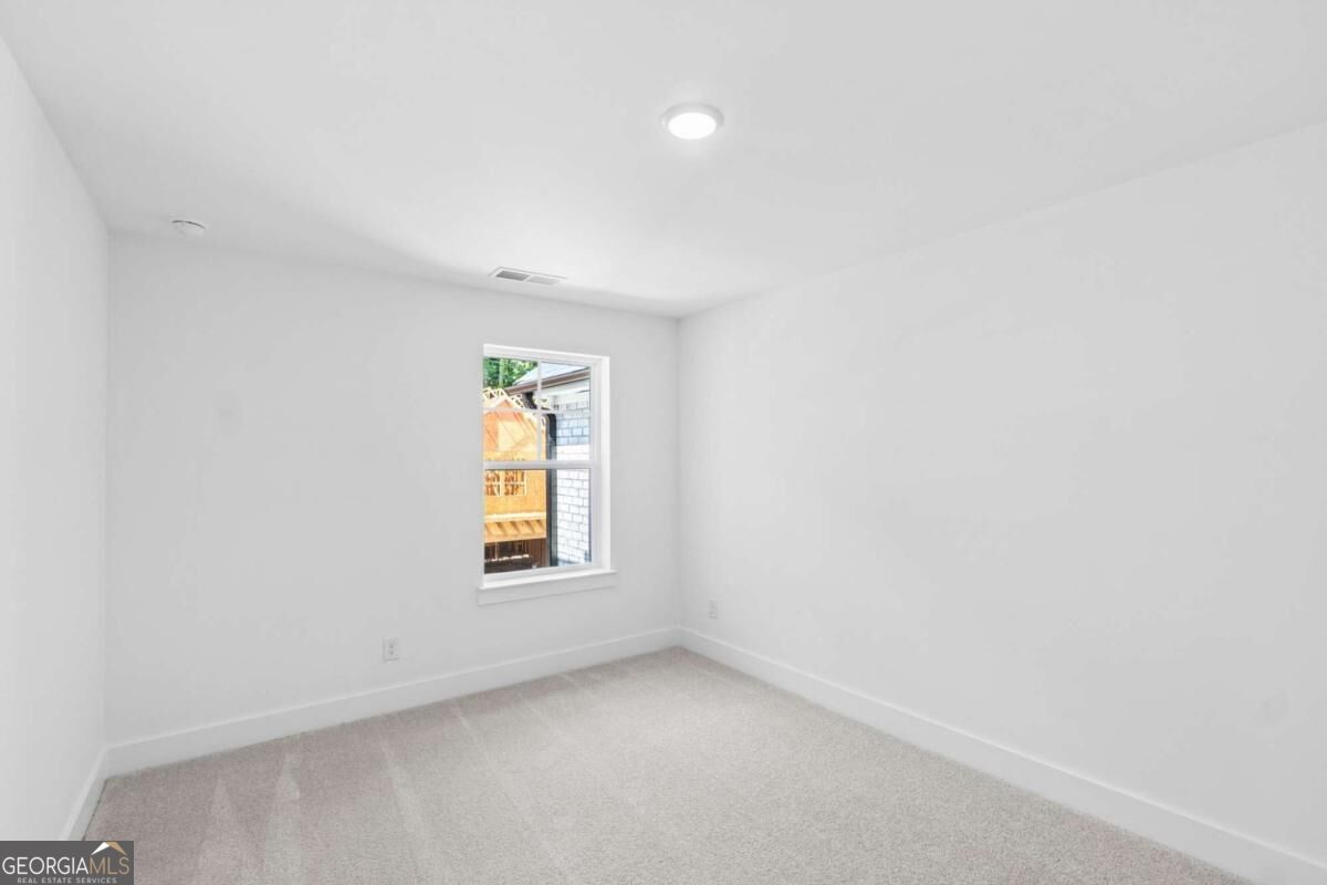 222 Redbud Road Property Photo 14
