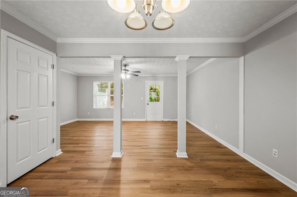 2754 Valley Green Drive Property Photo 4