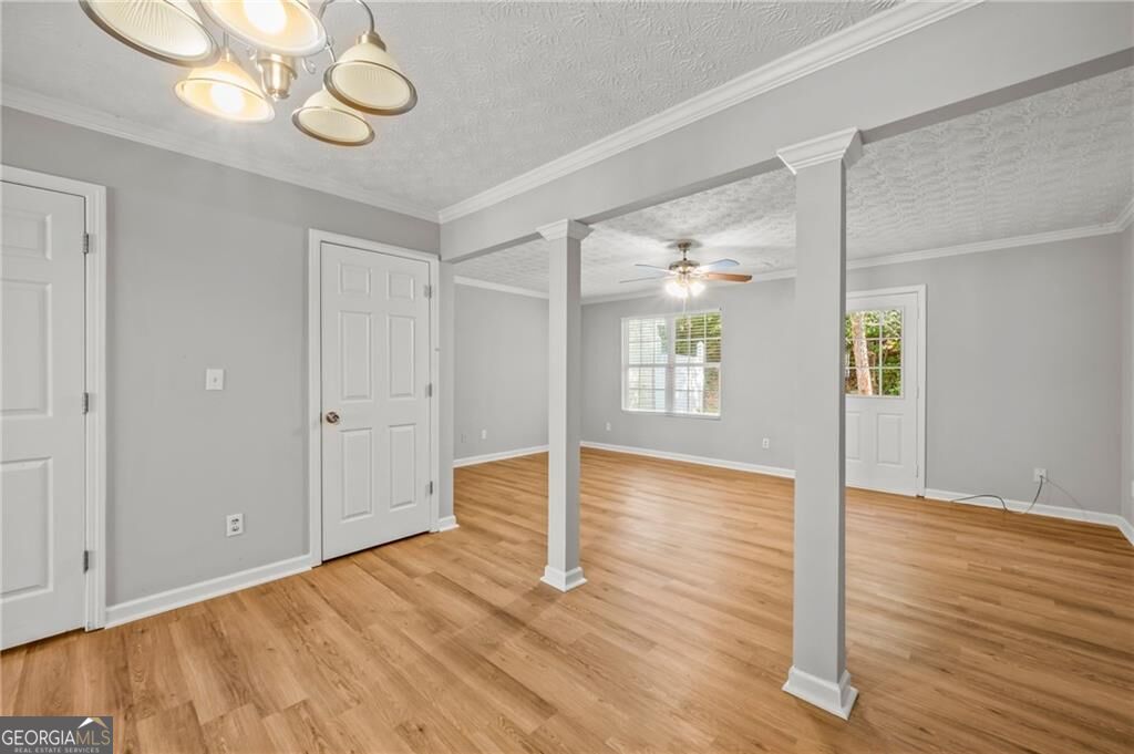 2754 Valley Green Drive Property Photo 5