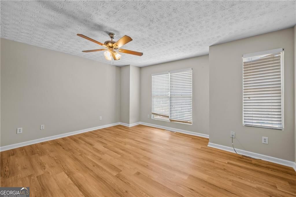 2754 Valley Green Drive Property Photo 7