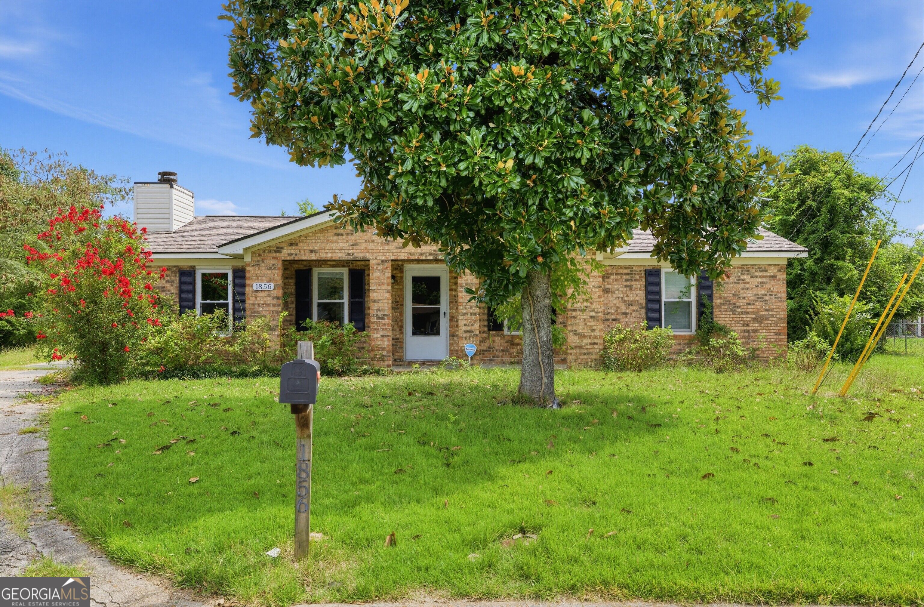 1856 Formosa Drive Property Photo 1