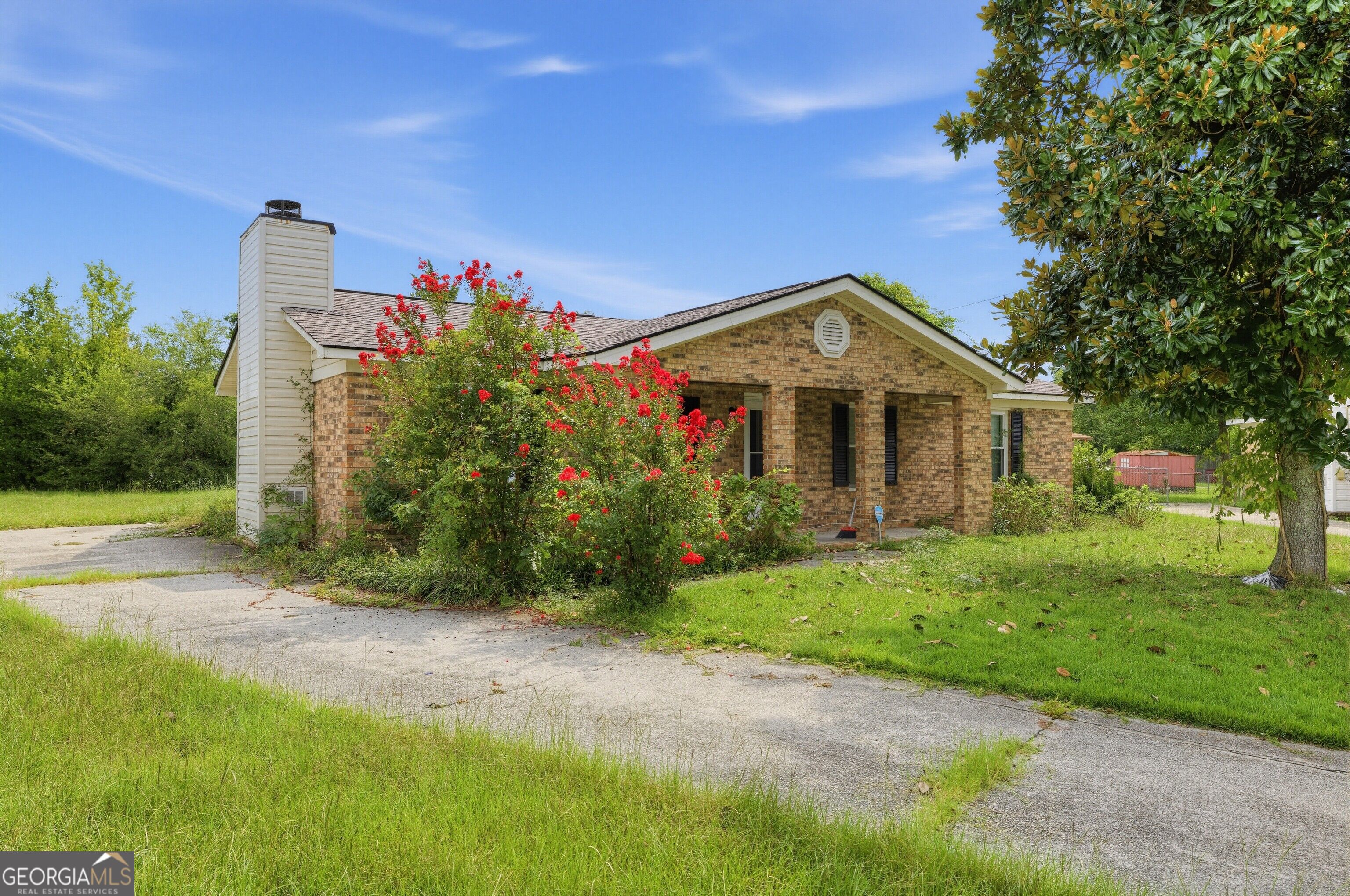 1856 Formosa Drive Property Photo 2