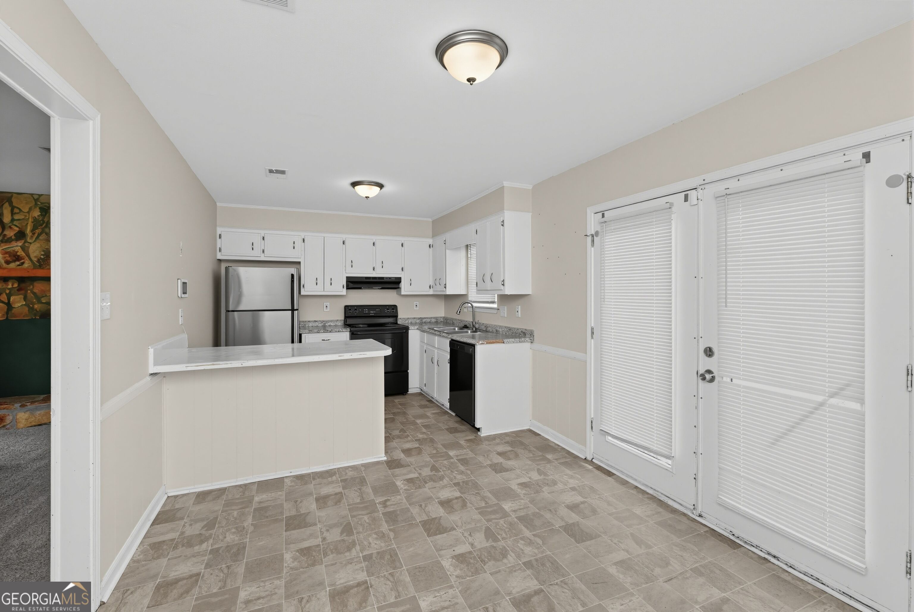 1856 Formosa Drive Property Photo 10