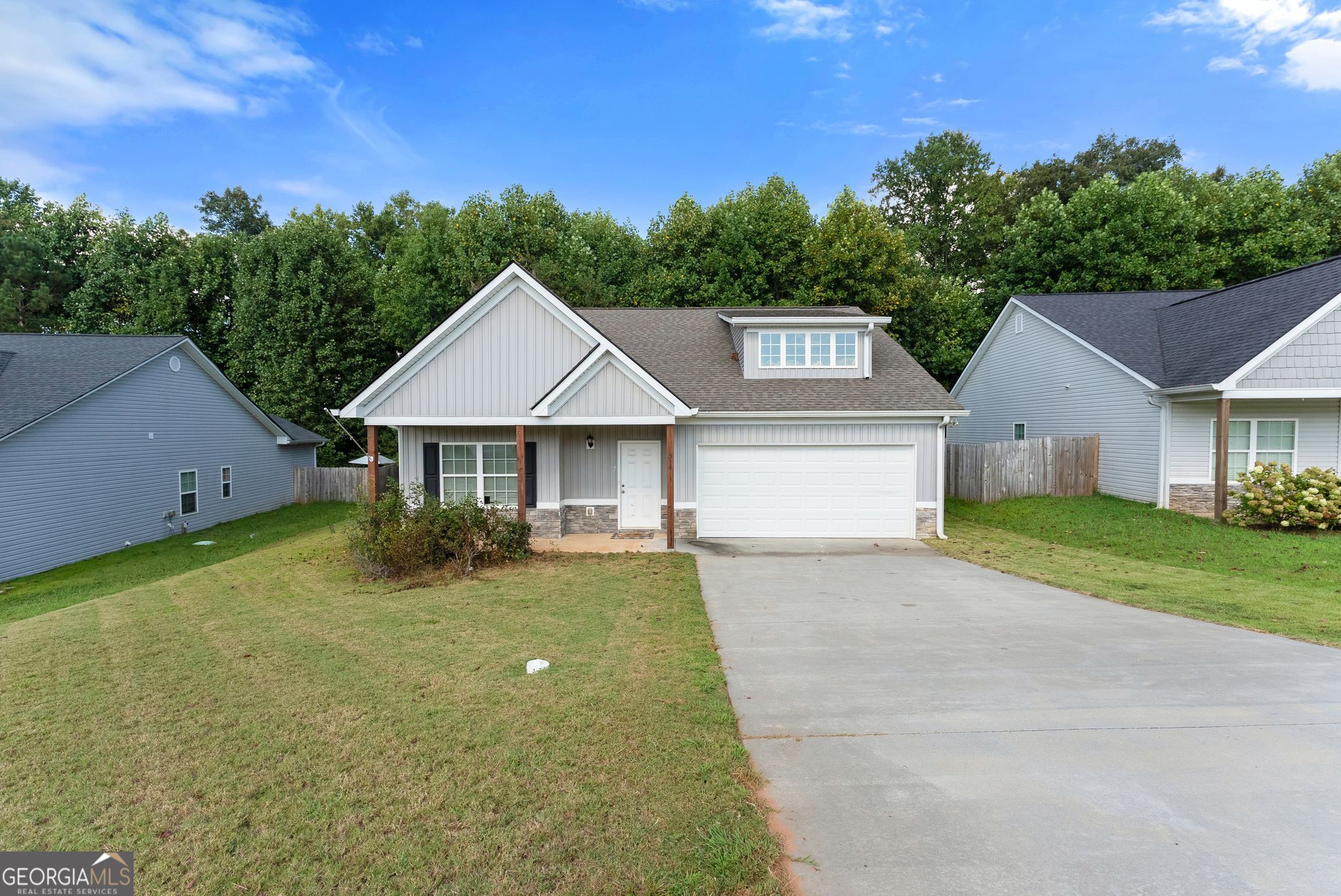 314 Highland Pointe Drive Property Photo 2