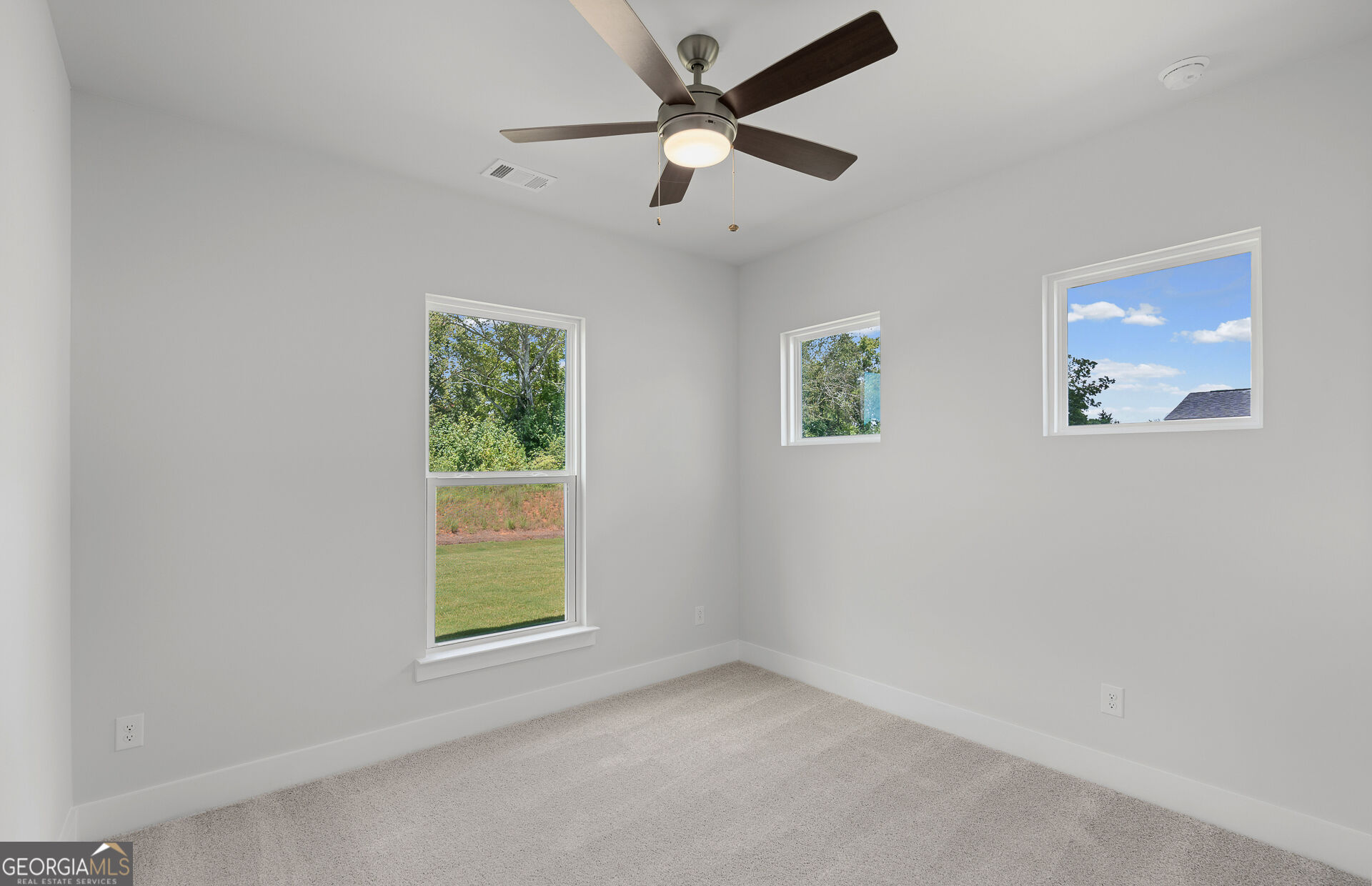 235 Lucas Court Property Photo 11