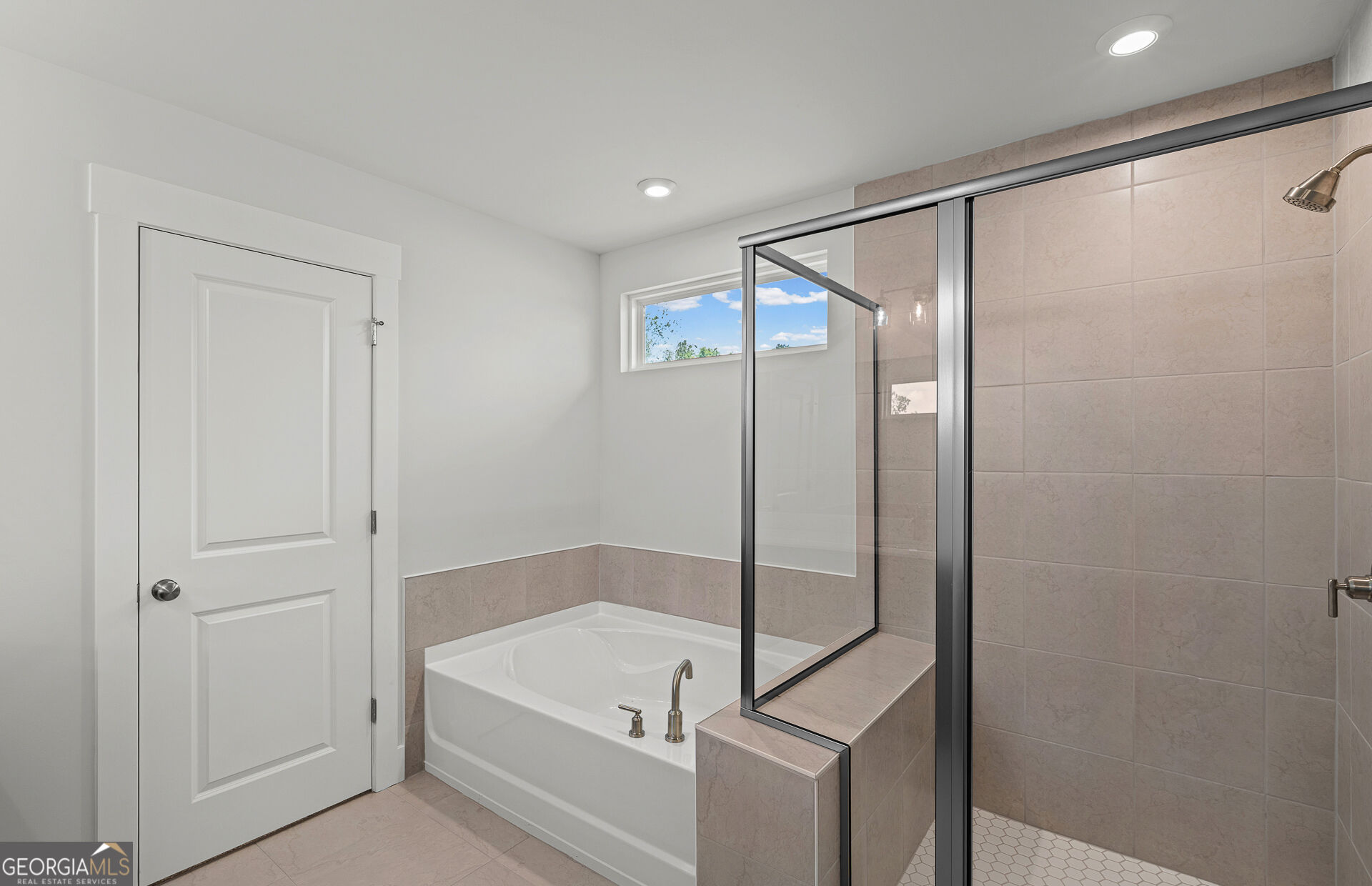 235 Lucas Court Property Photo 18