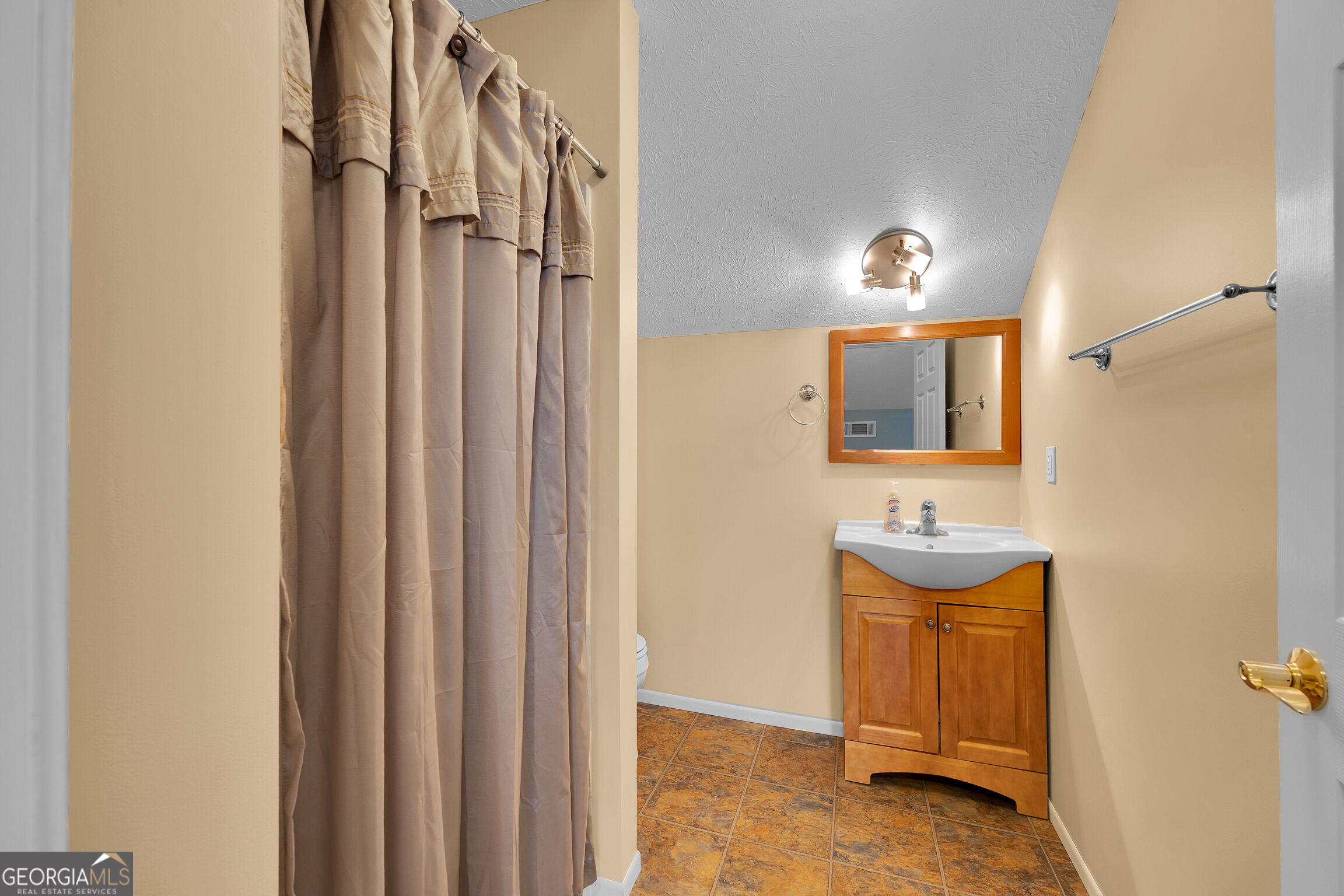 131 Washington Road Property Photo 41