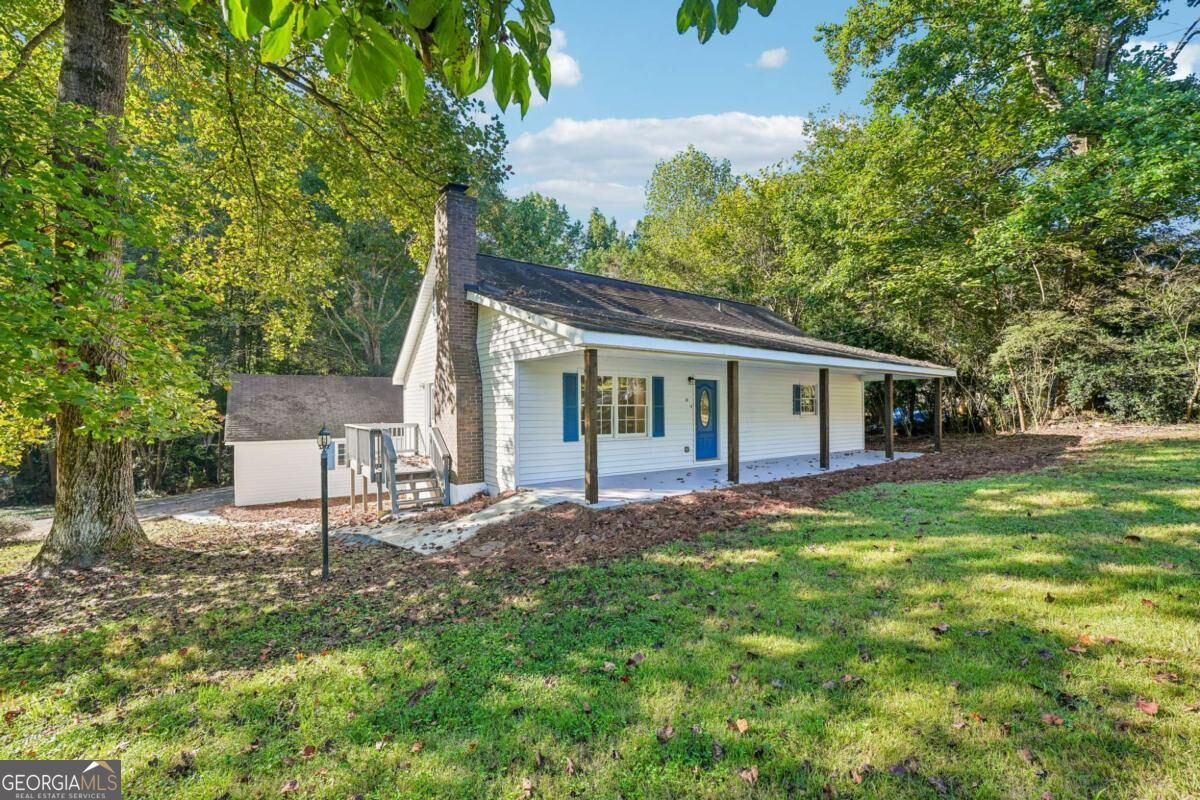 22 Oak Circle Property Photo 2