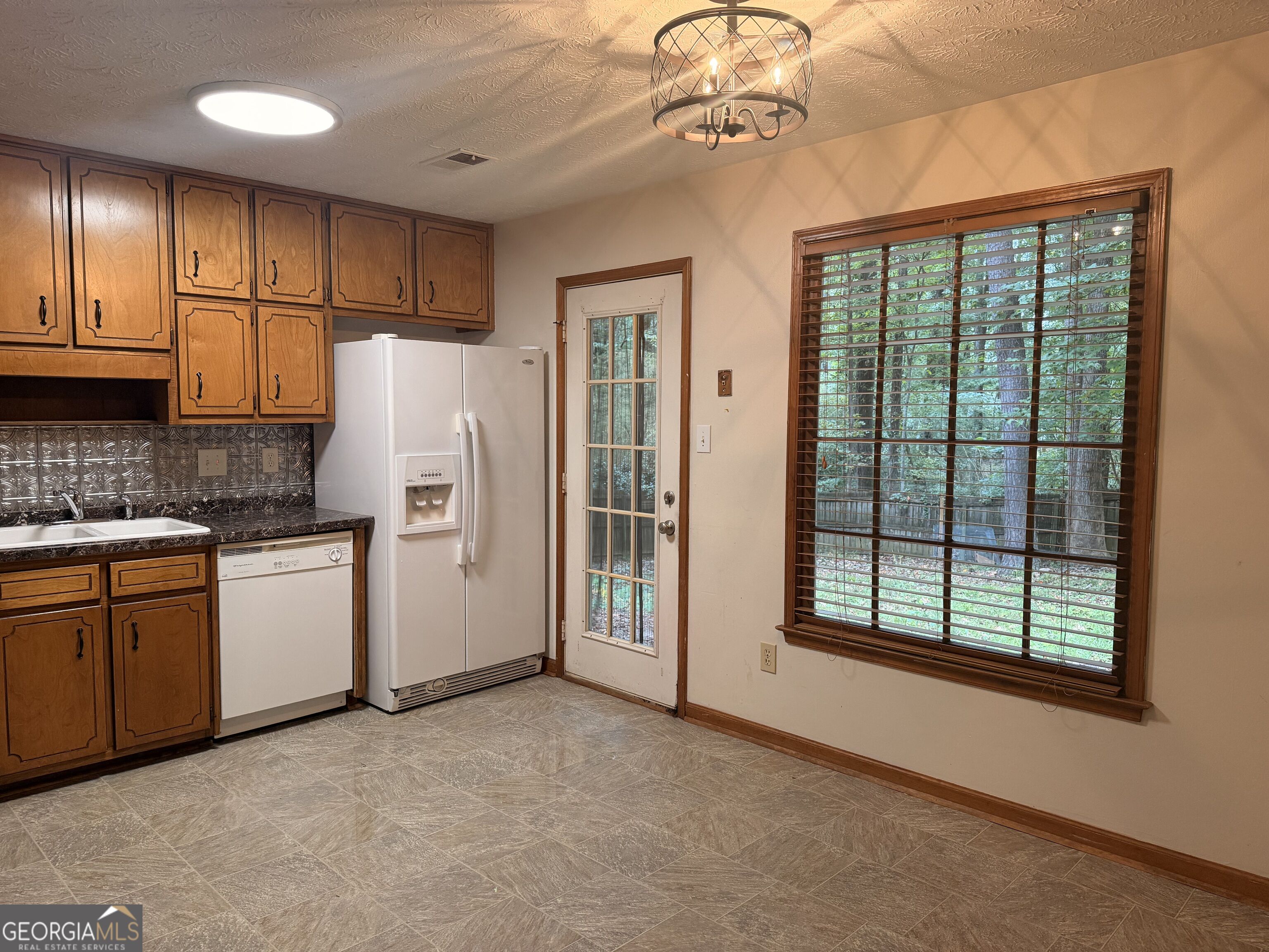 305 Deergrass Trail Property Photo 5