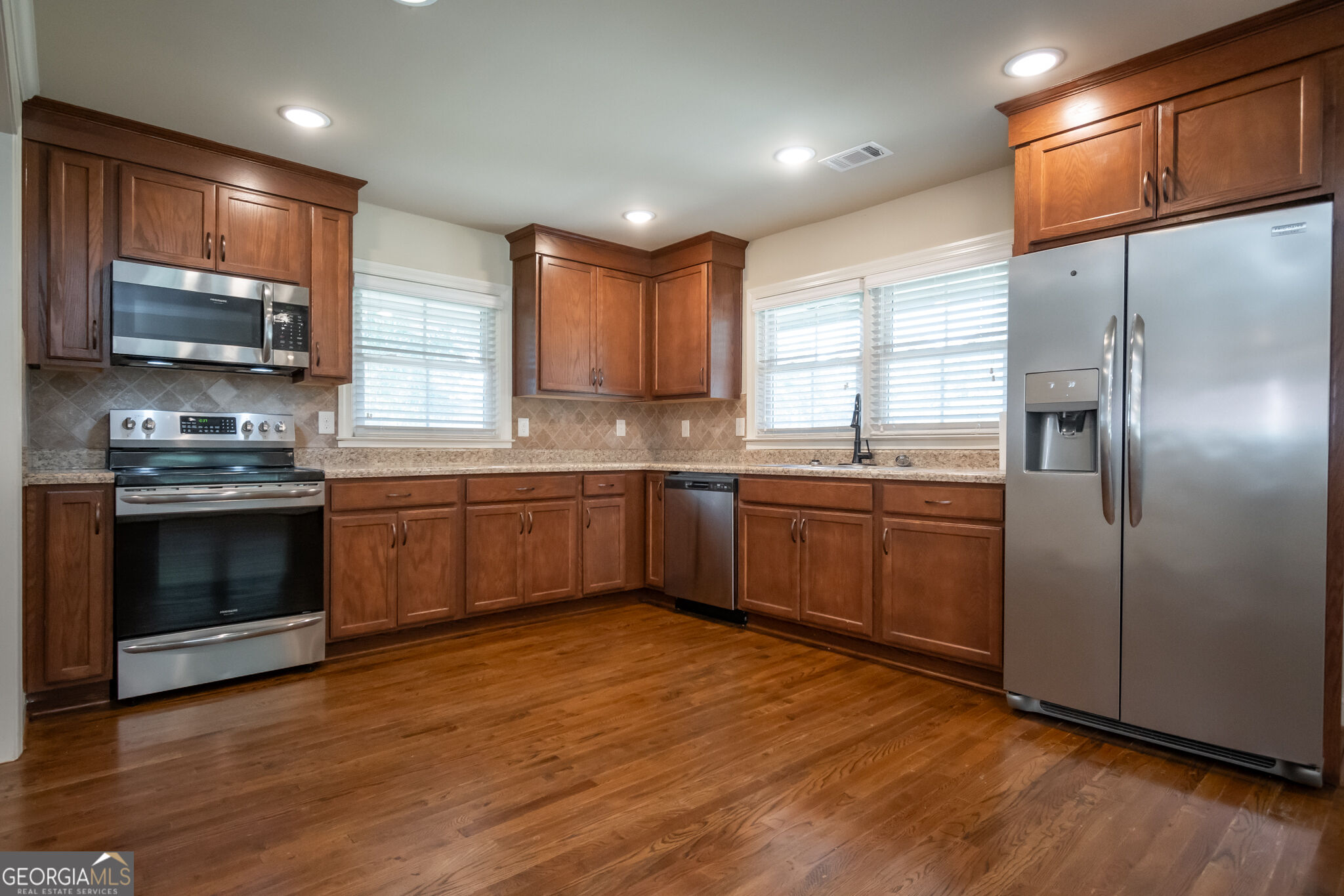 2029 Gratis Road Property Photo 8