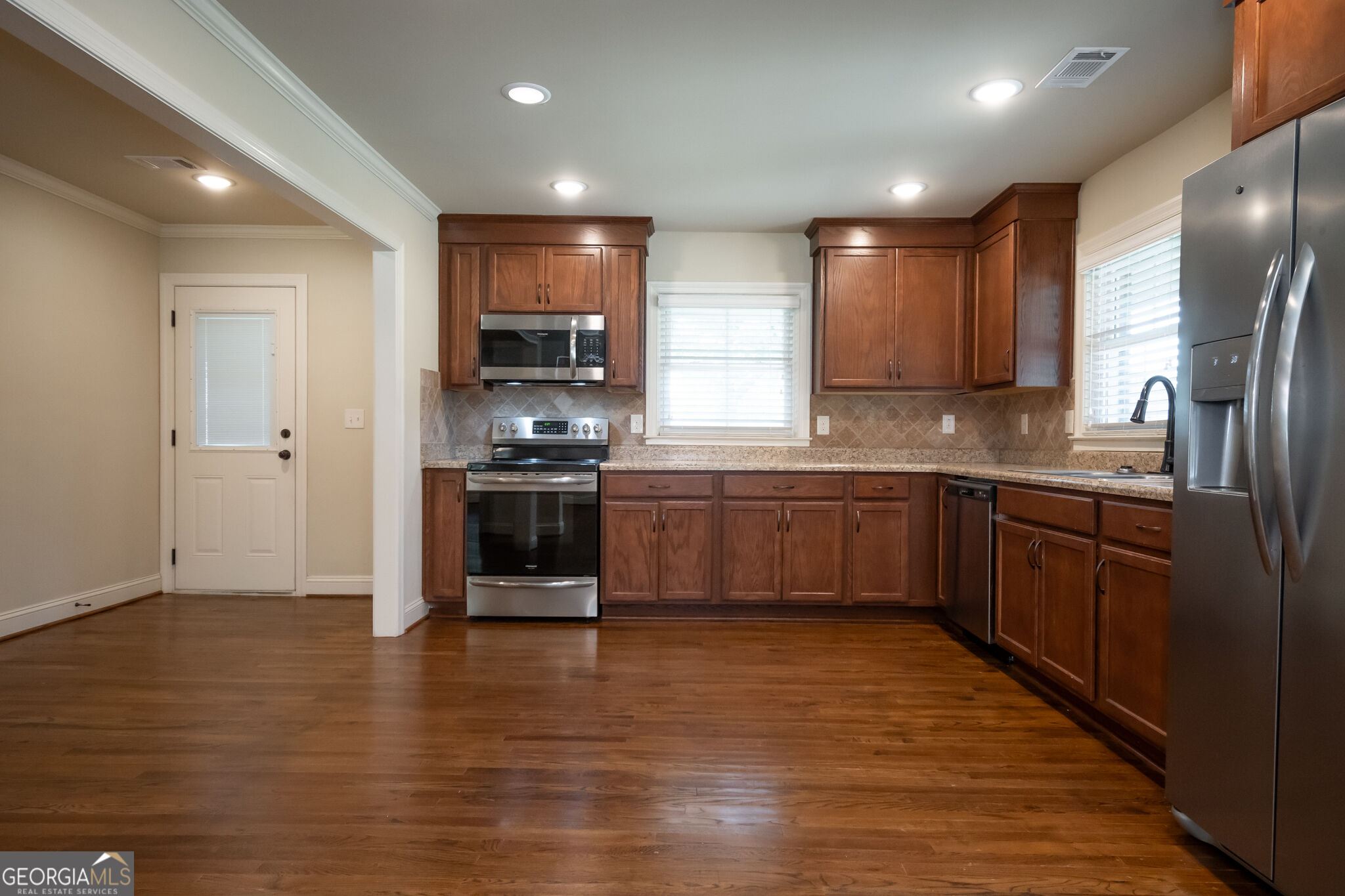 2029 Gratis Road Property Photo 10