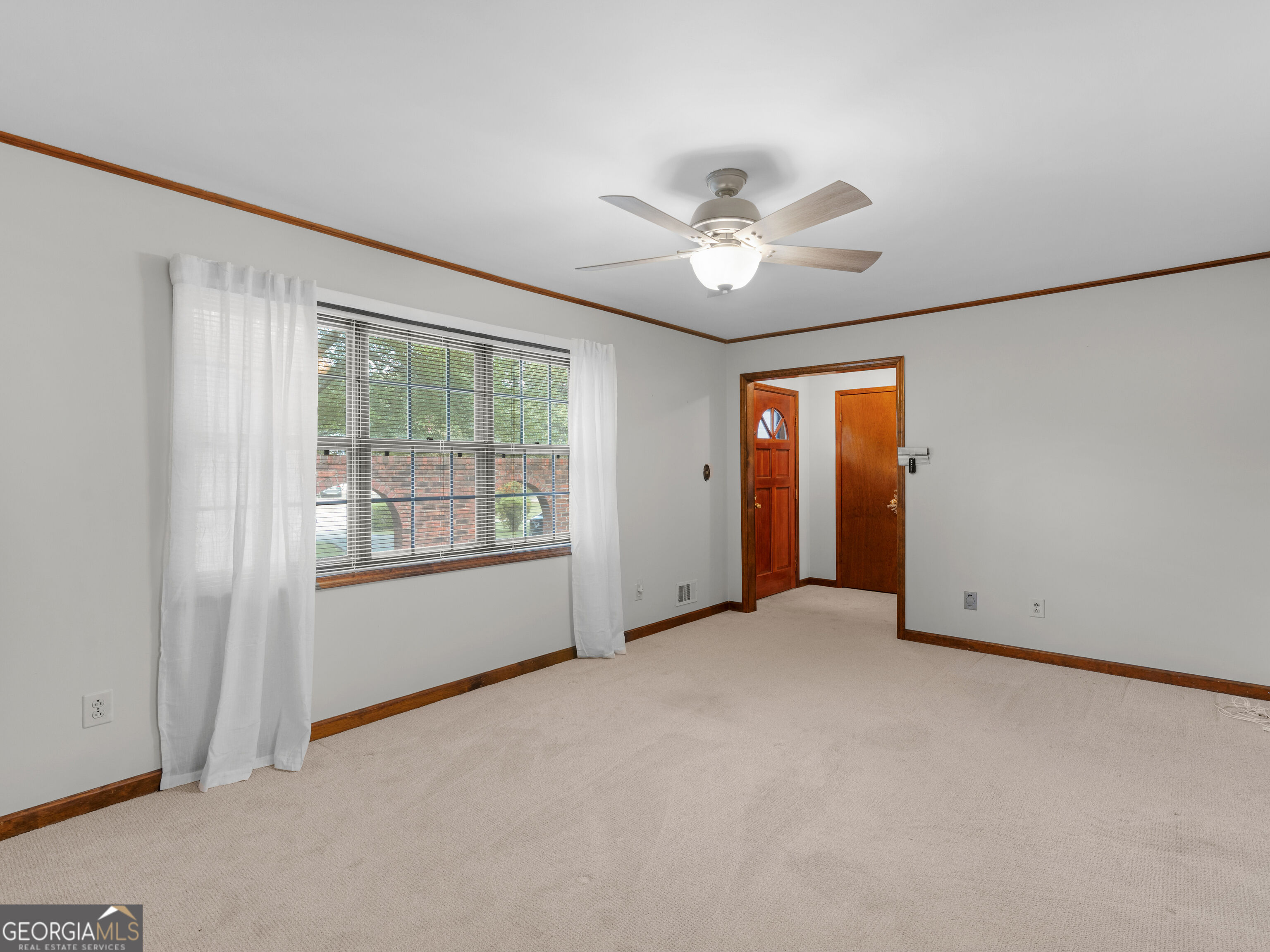 8872 Teal Court Property Photo 3