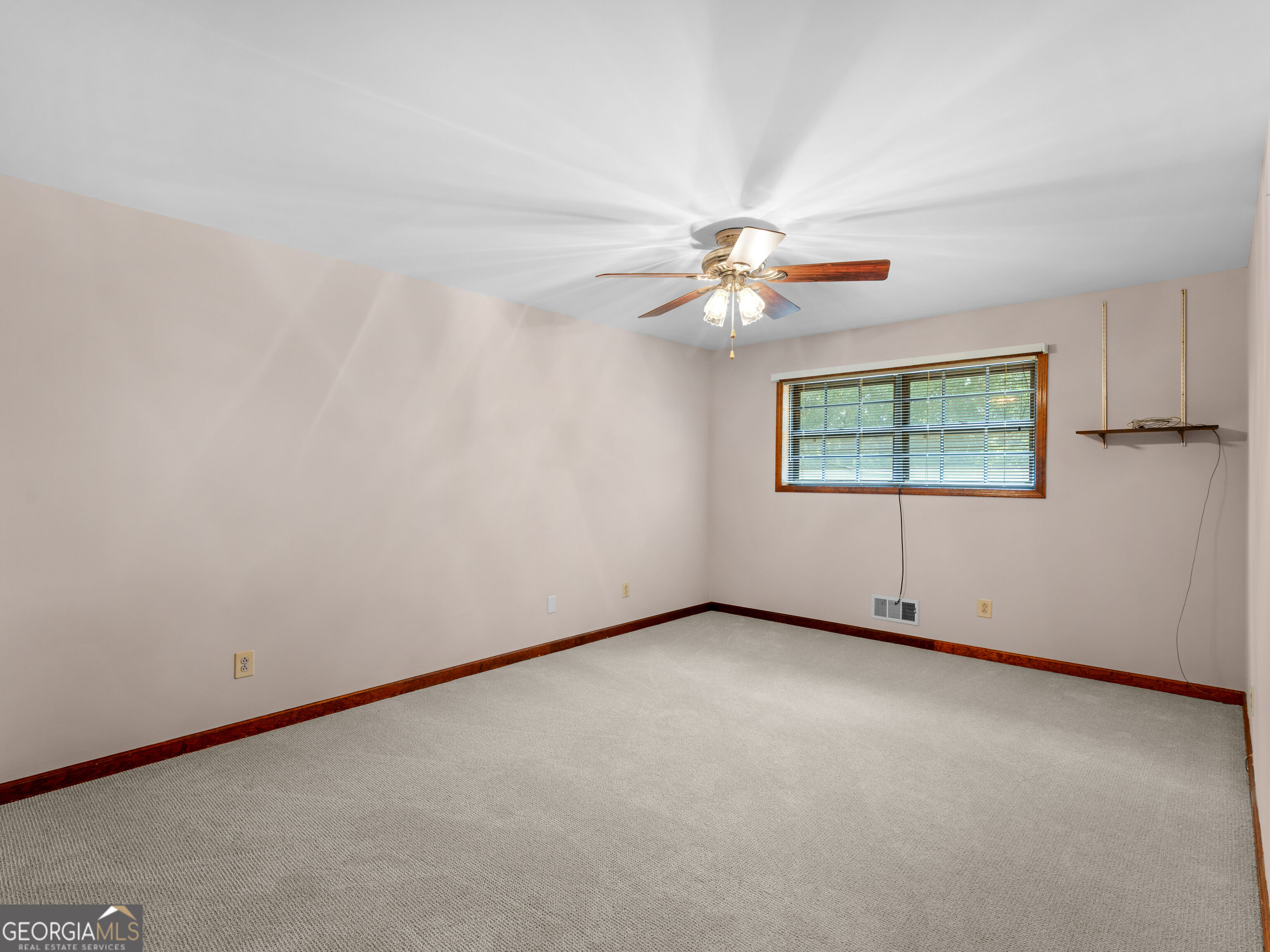 8872 Teal Court Property Photo 18