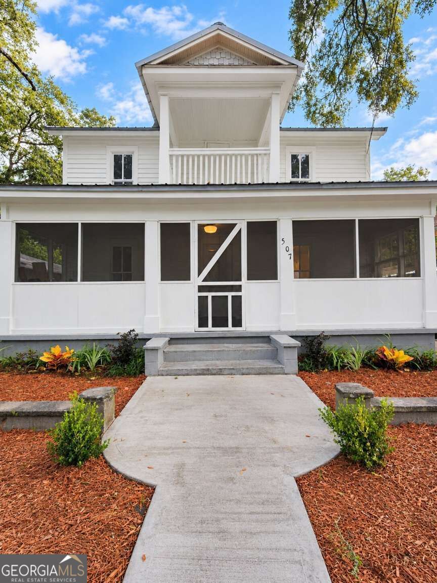 507 1st Avenue Property Photo 1
