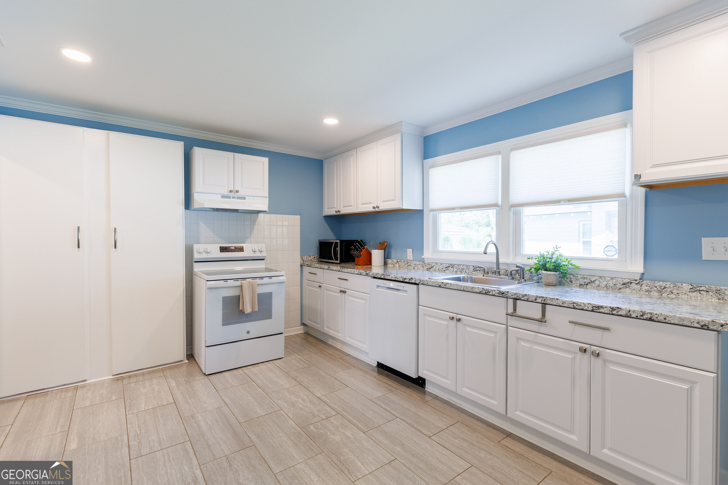 1600 Beauford Place Property Photo 14