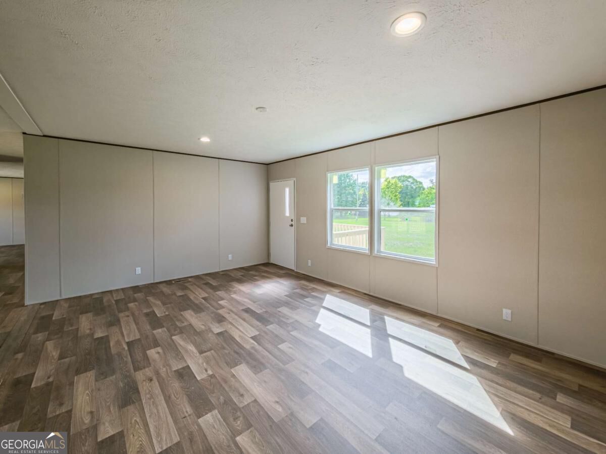 201 Meadow Hill Lane Property Photo 9