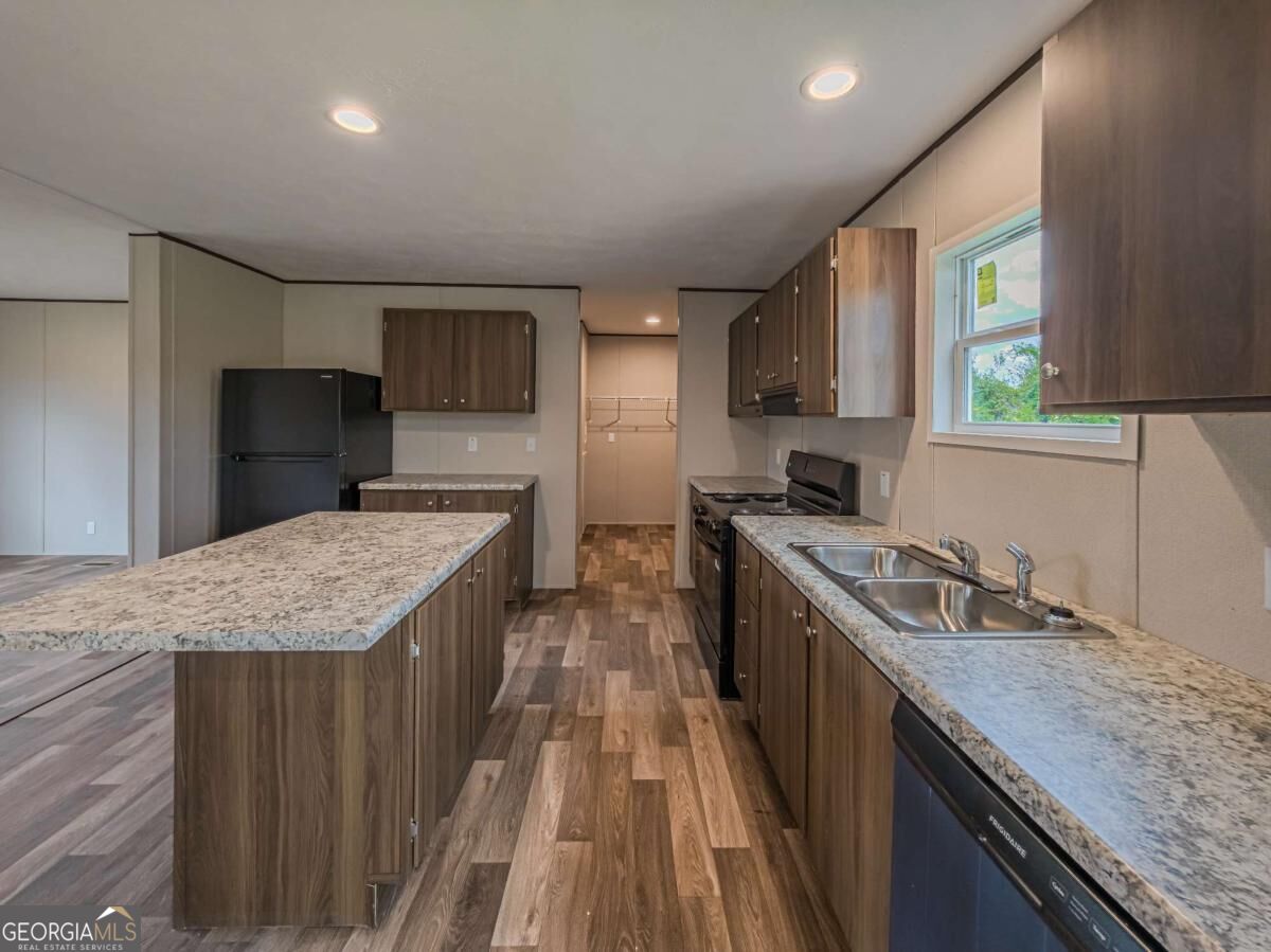 201 Meadow Hill Lane Property Photo 15