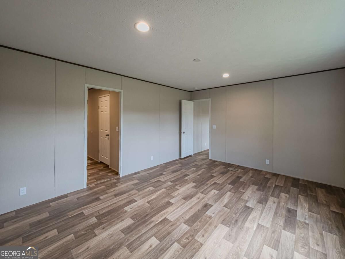 201 Meadow Hill Lane Property Photo 21