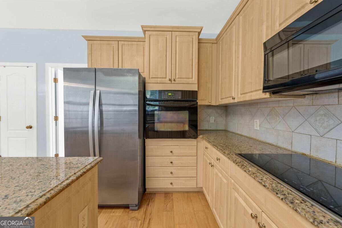 850 River Valley Drive Property Photo 15